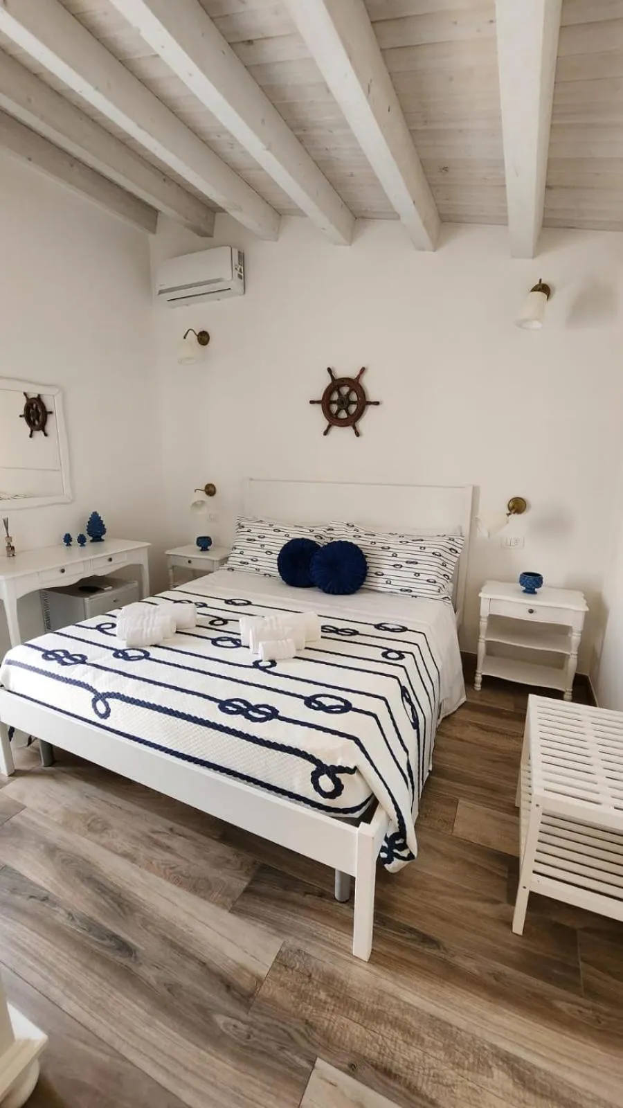 Bed in Azzurro Mare Rooms