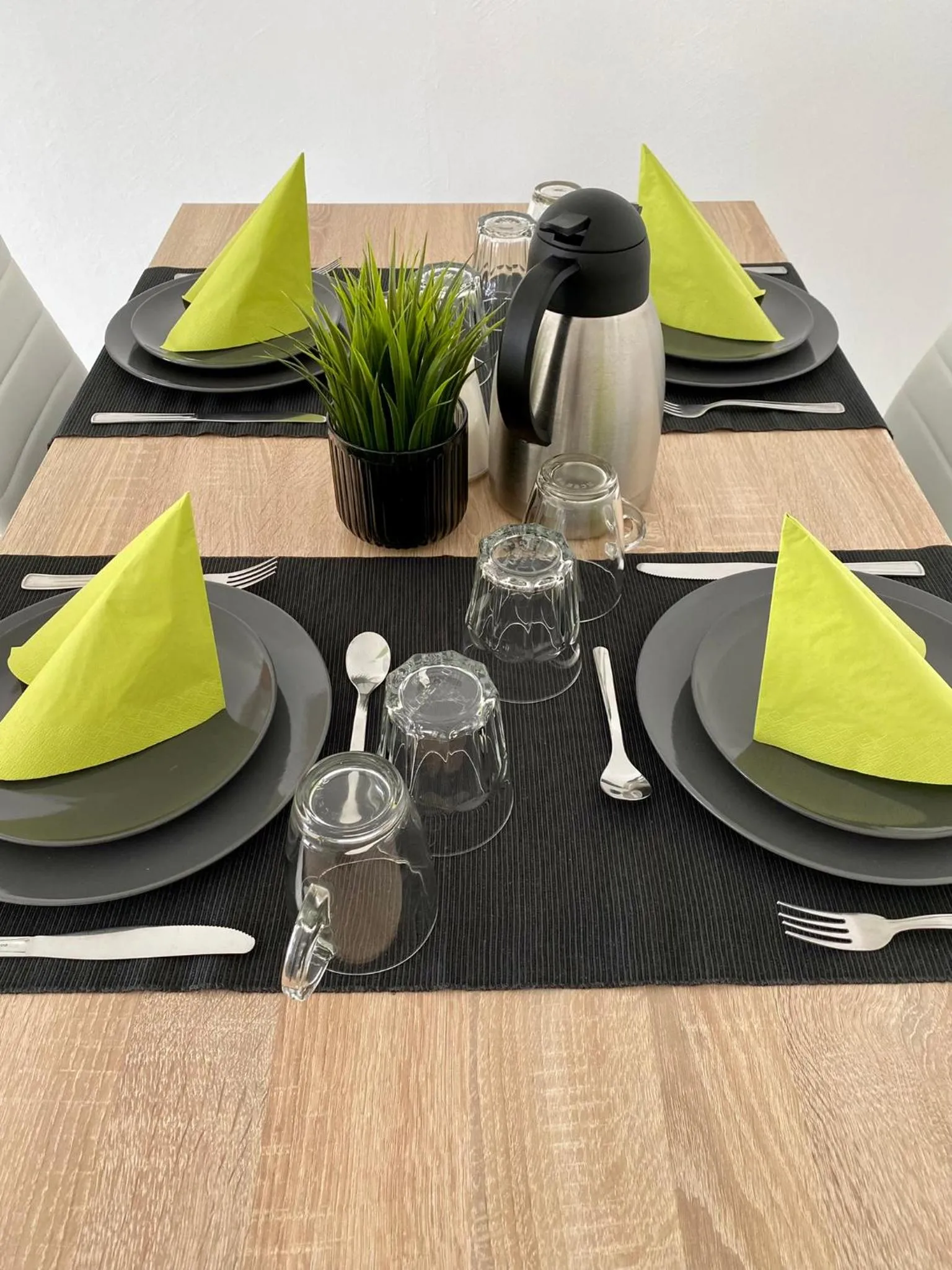 Dining area in Appartementhaus 5. Jahreszeit