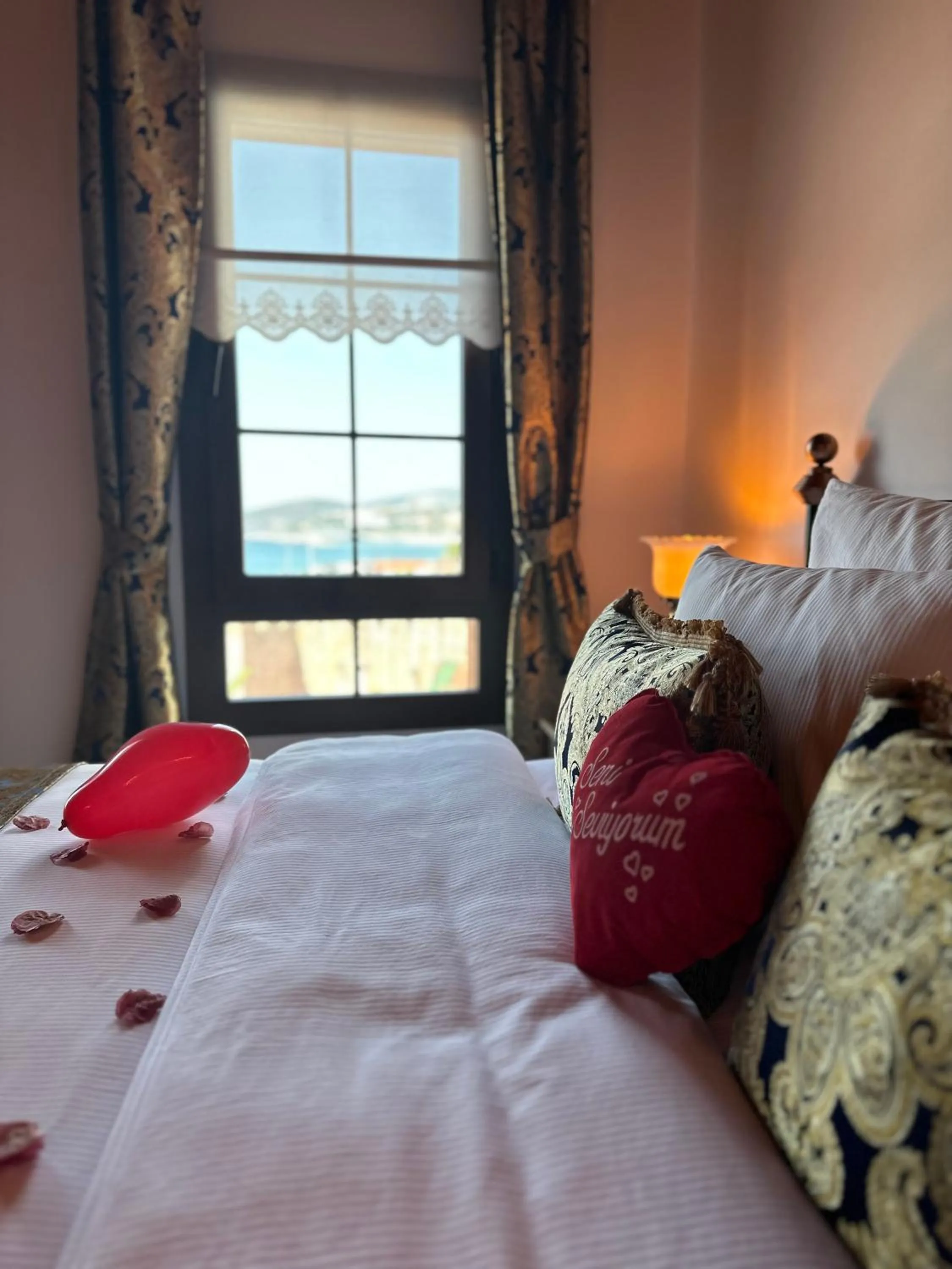 Bed in Villa Ephesus Hotel