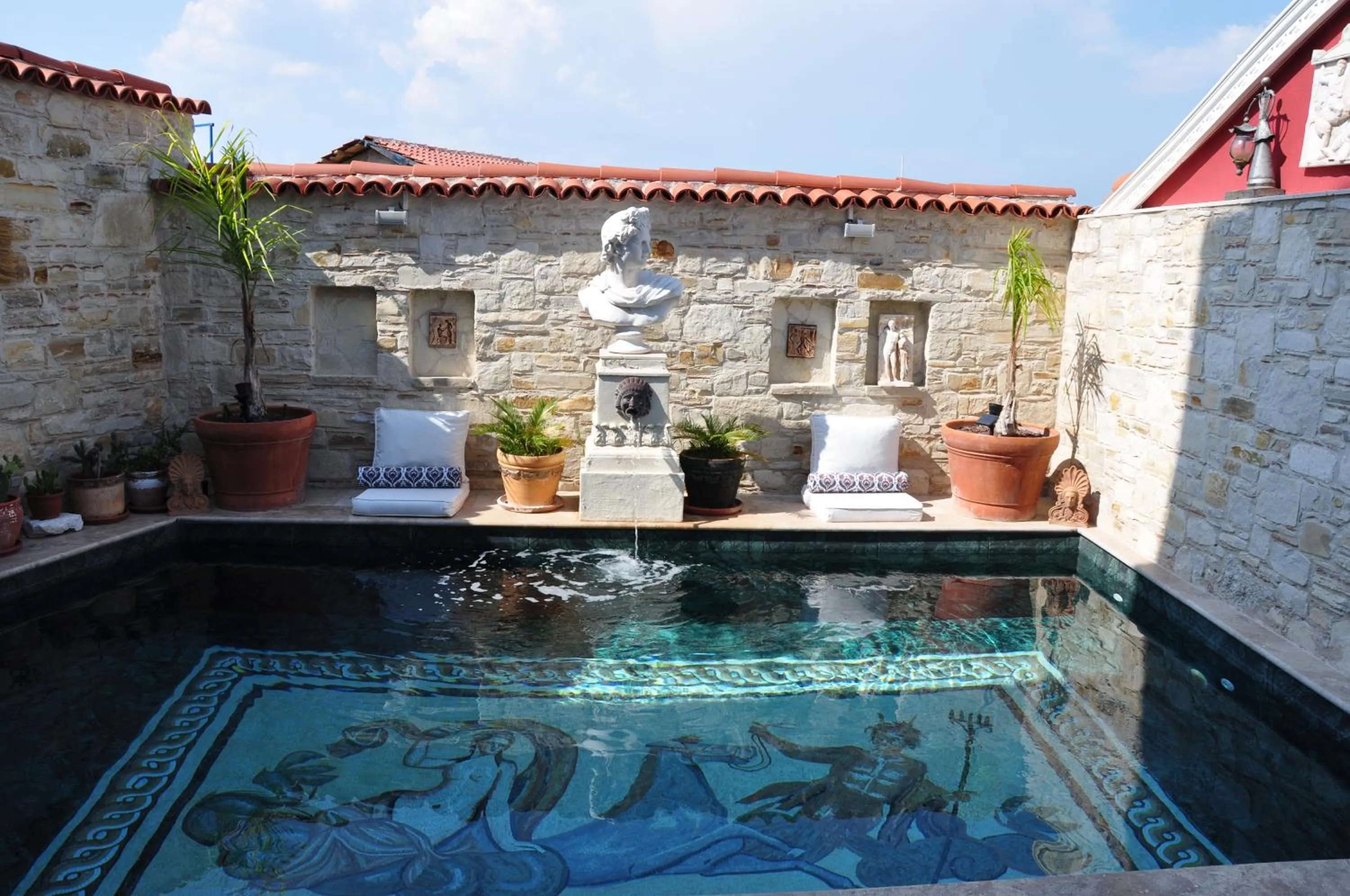 Pool view in Villa Ephesus Hotel