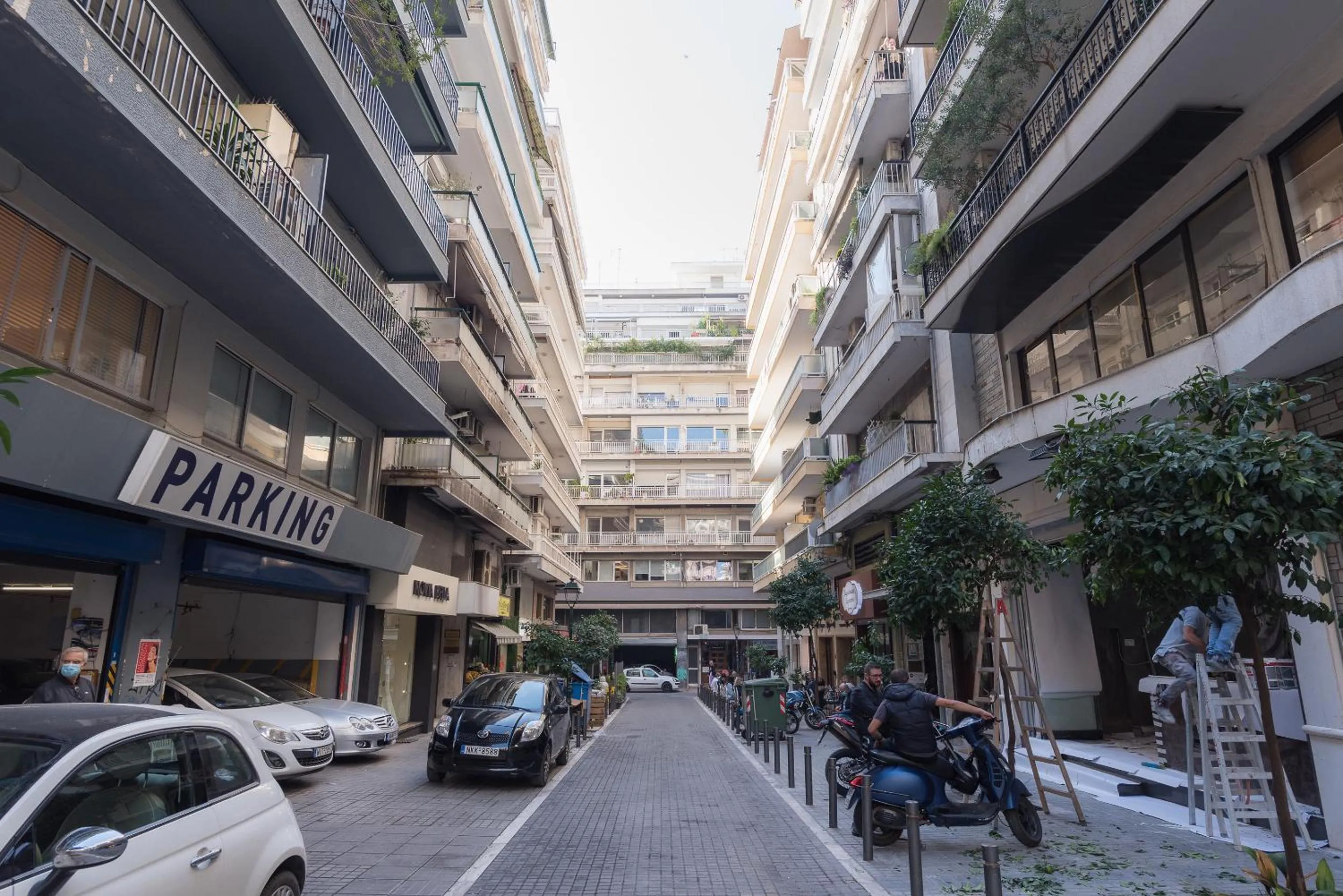 Neighbourhood in Lassani cozy and quiet, 2 bedroom apartm with spacious balcony