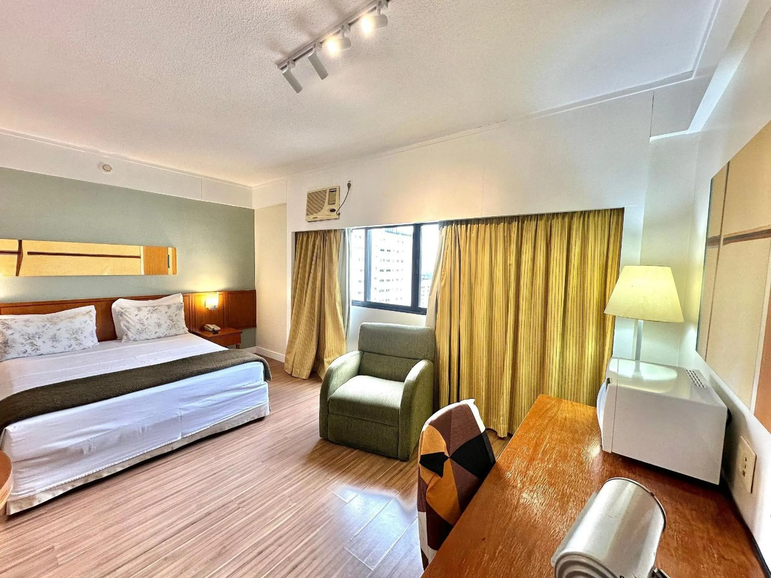 Bed in Flat Particular Rua Borges Lagoa c/ garagem UH1008