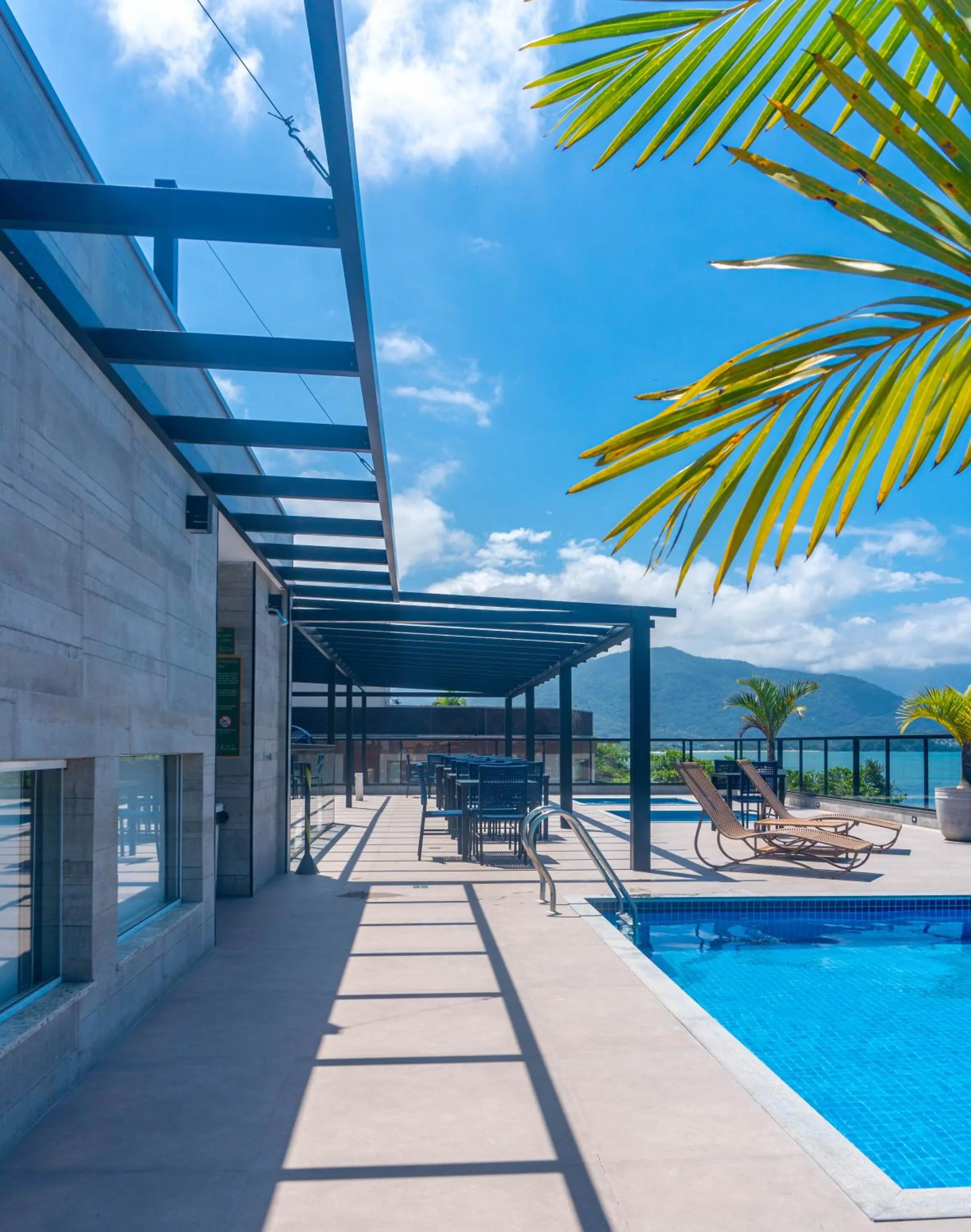 Swimming pool in Ubatuba Praia Hotel