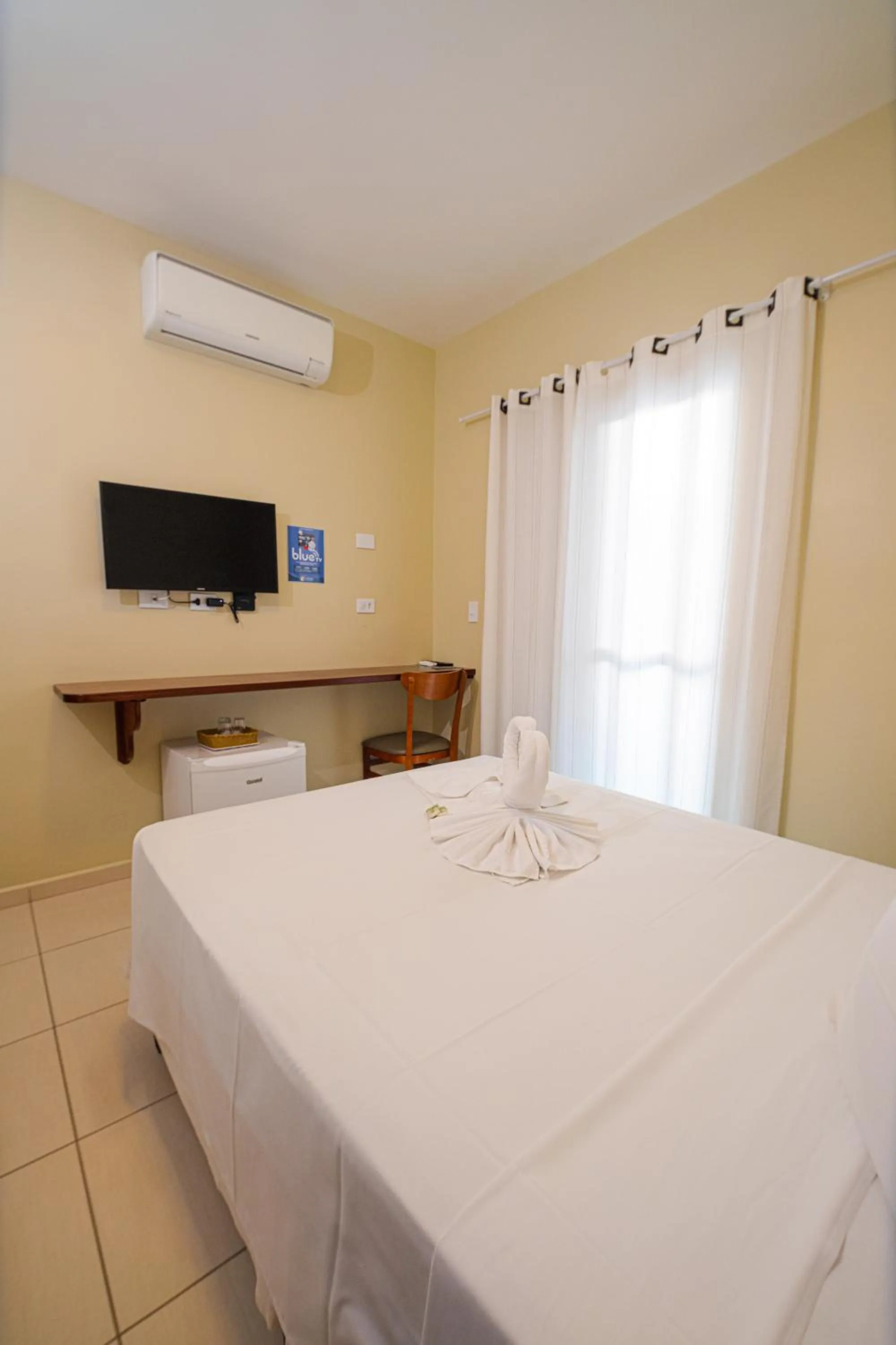 Bedroom, Bed in Ubatuba Praia Hotel