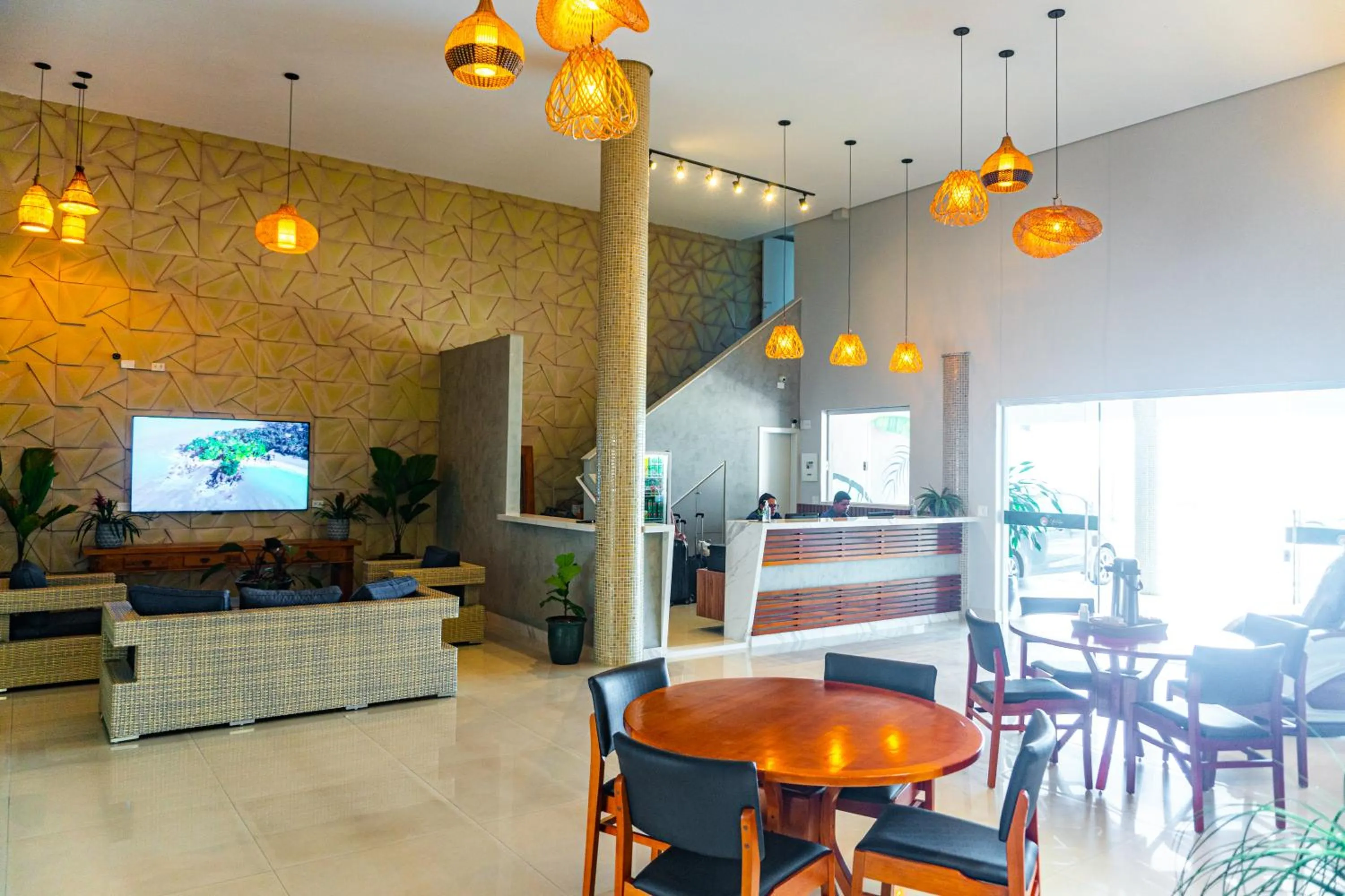 Lobby or reception in Ubatuba Praia Hotel