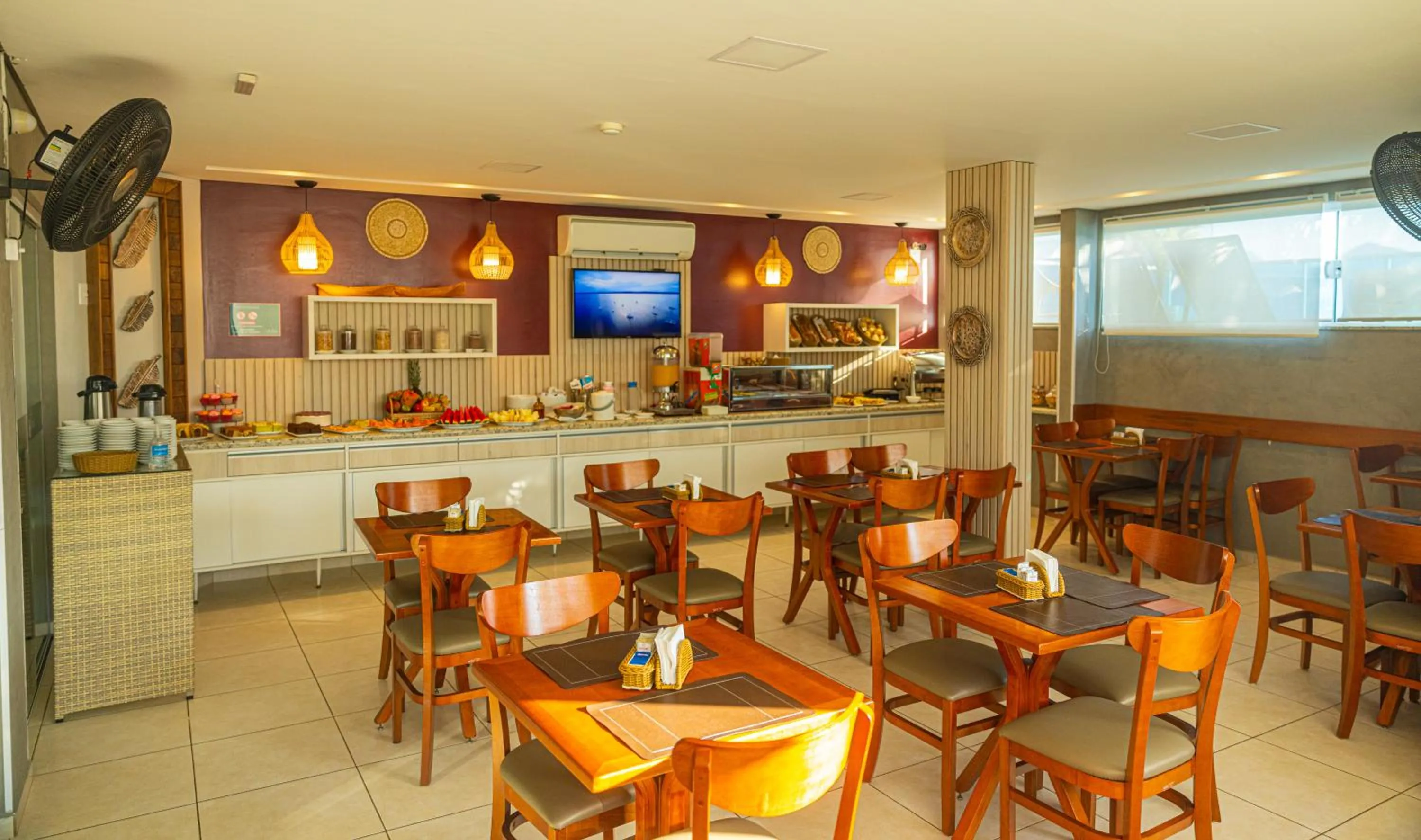 Food in Ubatuba Praia Hotel