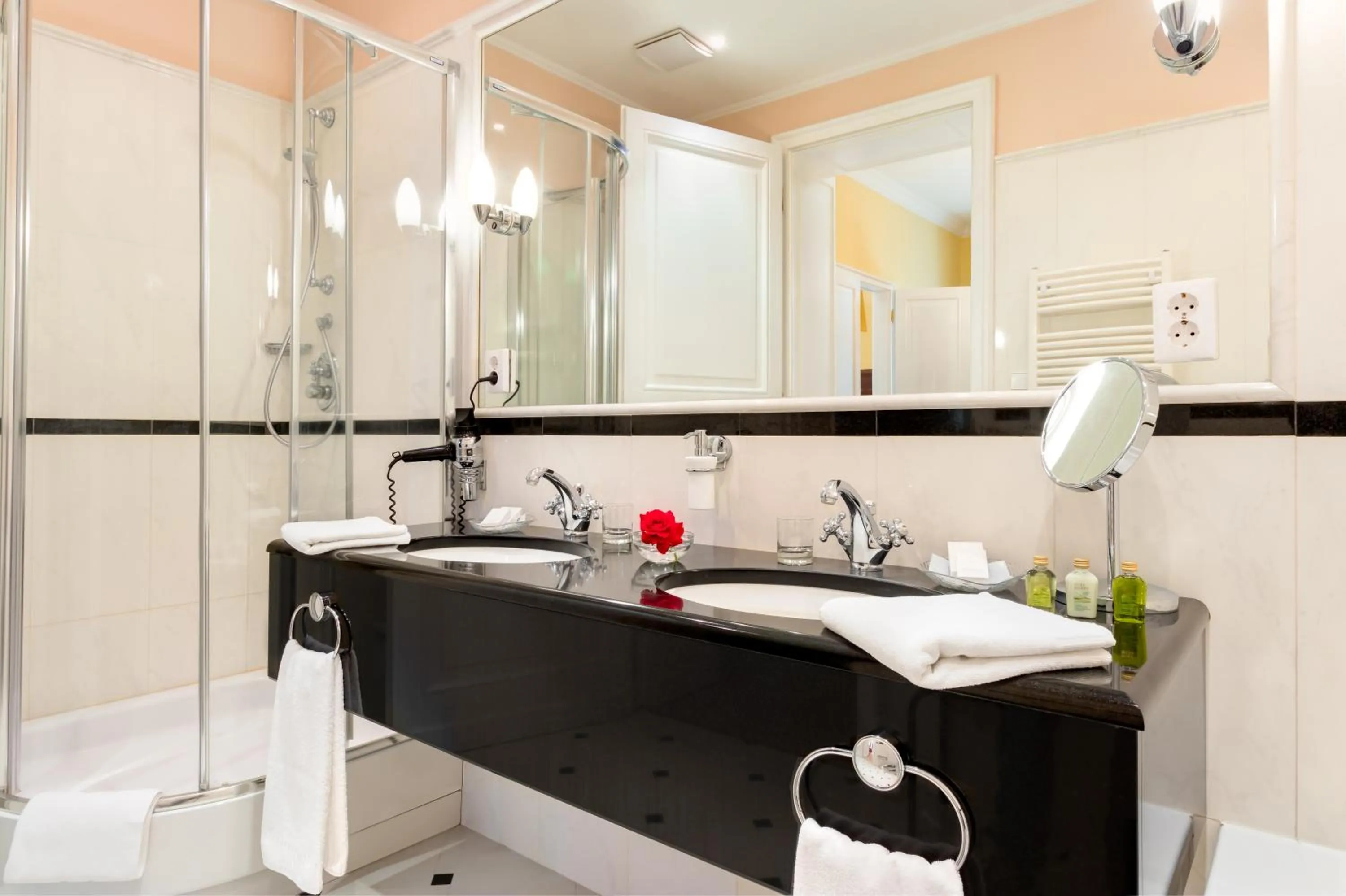 Bathroom in Castle Hotel Grof Degenfeld Superior