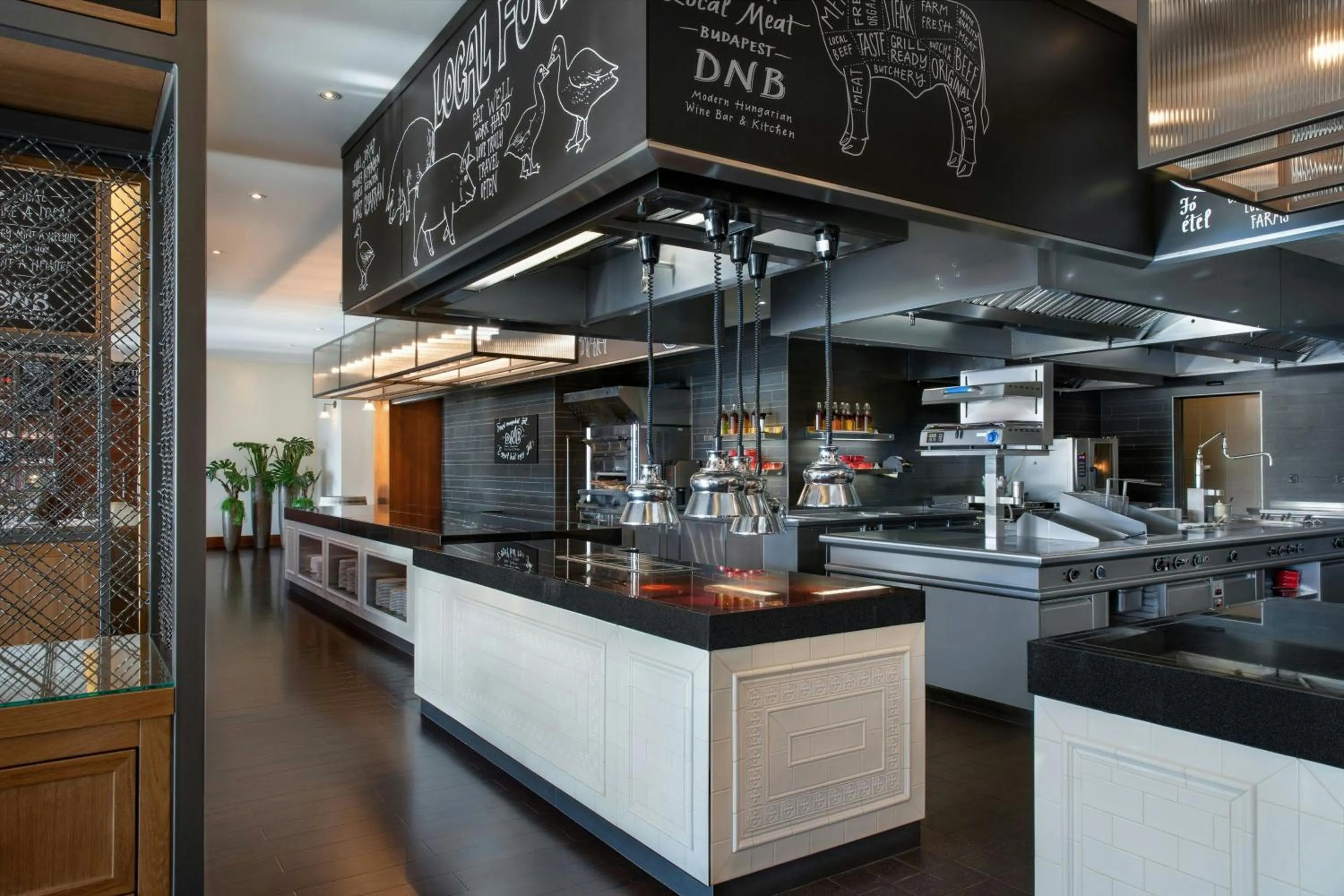 Restaurant/places to eat in Millennium Court, Budapest - Marriott Executive Apartments