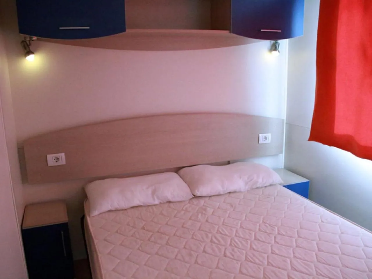 Bed in Camping Free Beach