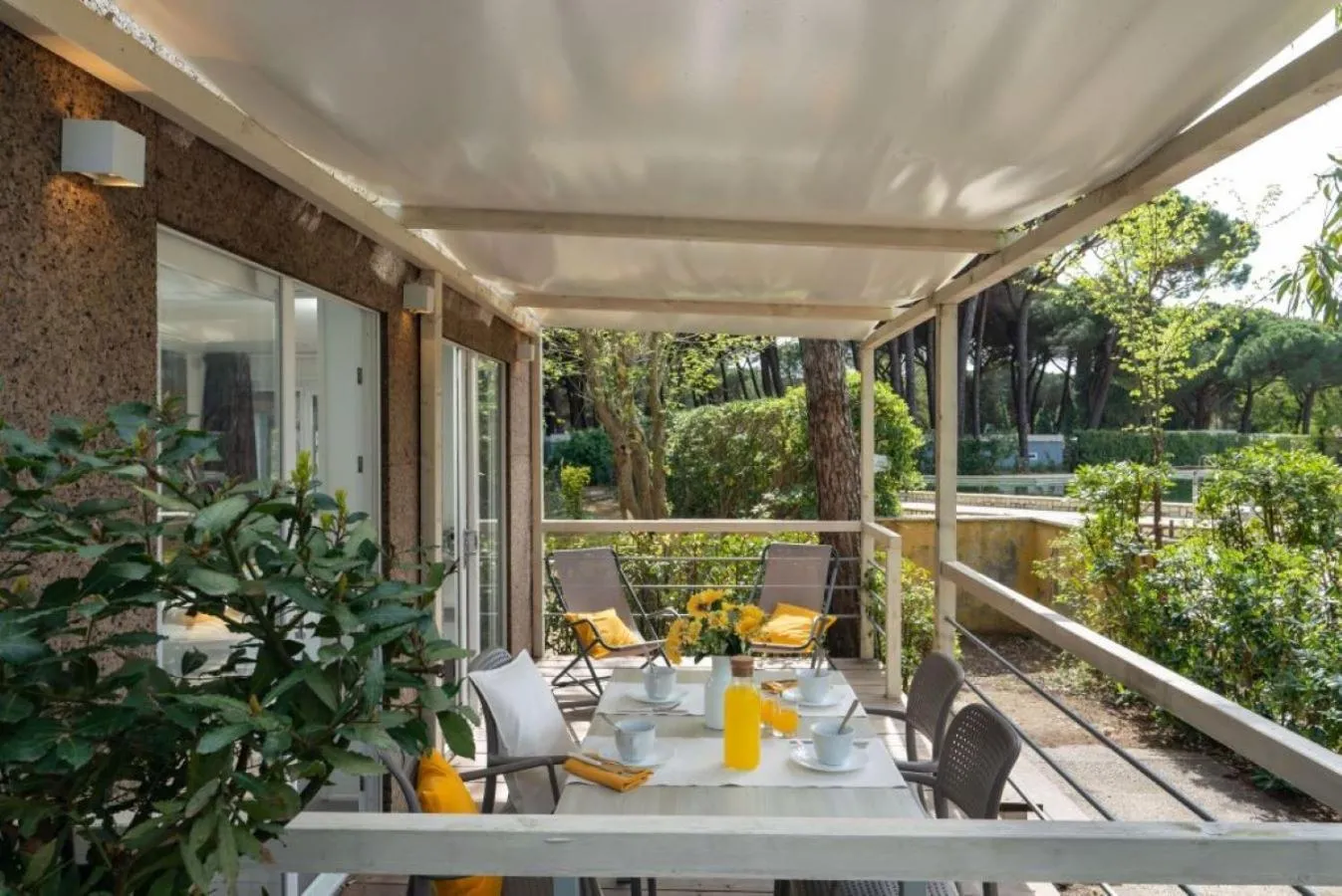 Property building in Camping Free Beach