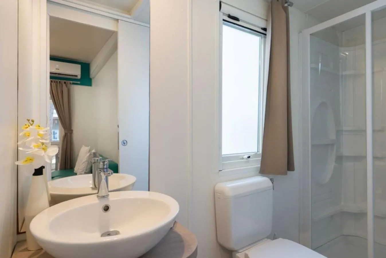 Bathroom in Camping Free Beach