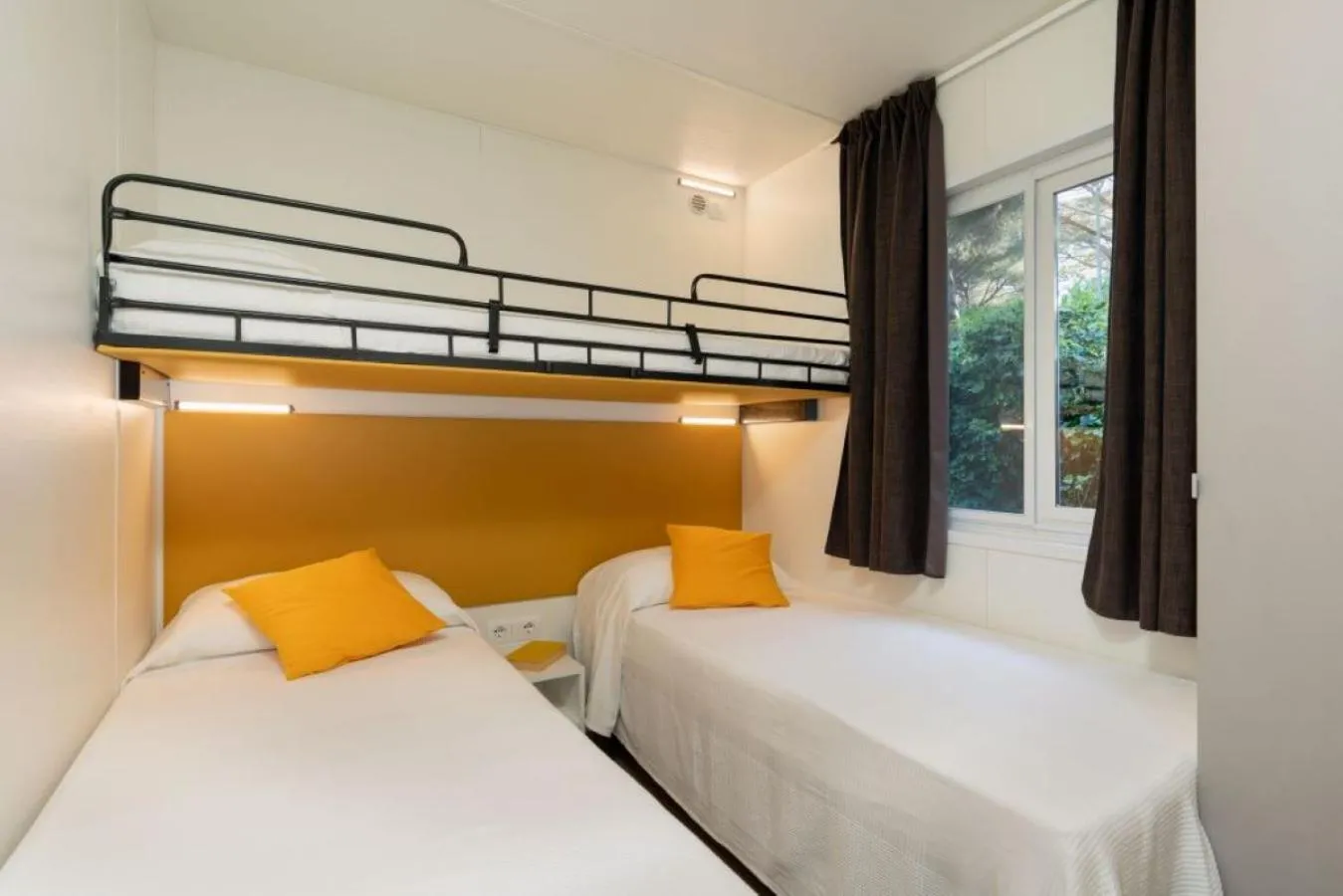 Bedroom, Bed in Camping Free Beach