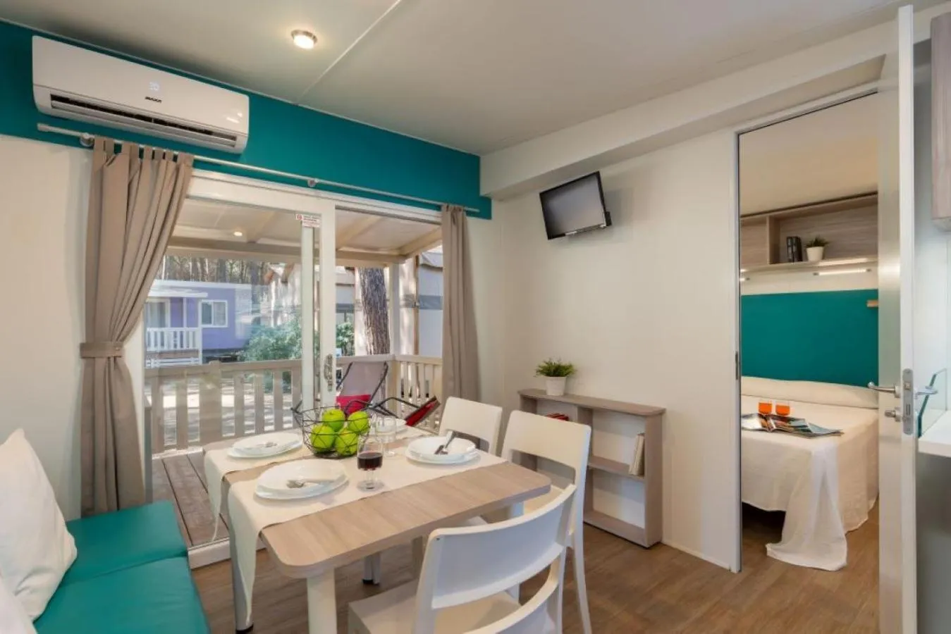 Dining area in Camping Free Beach