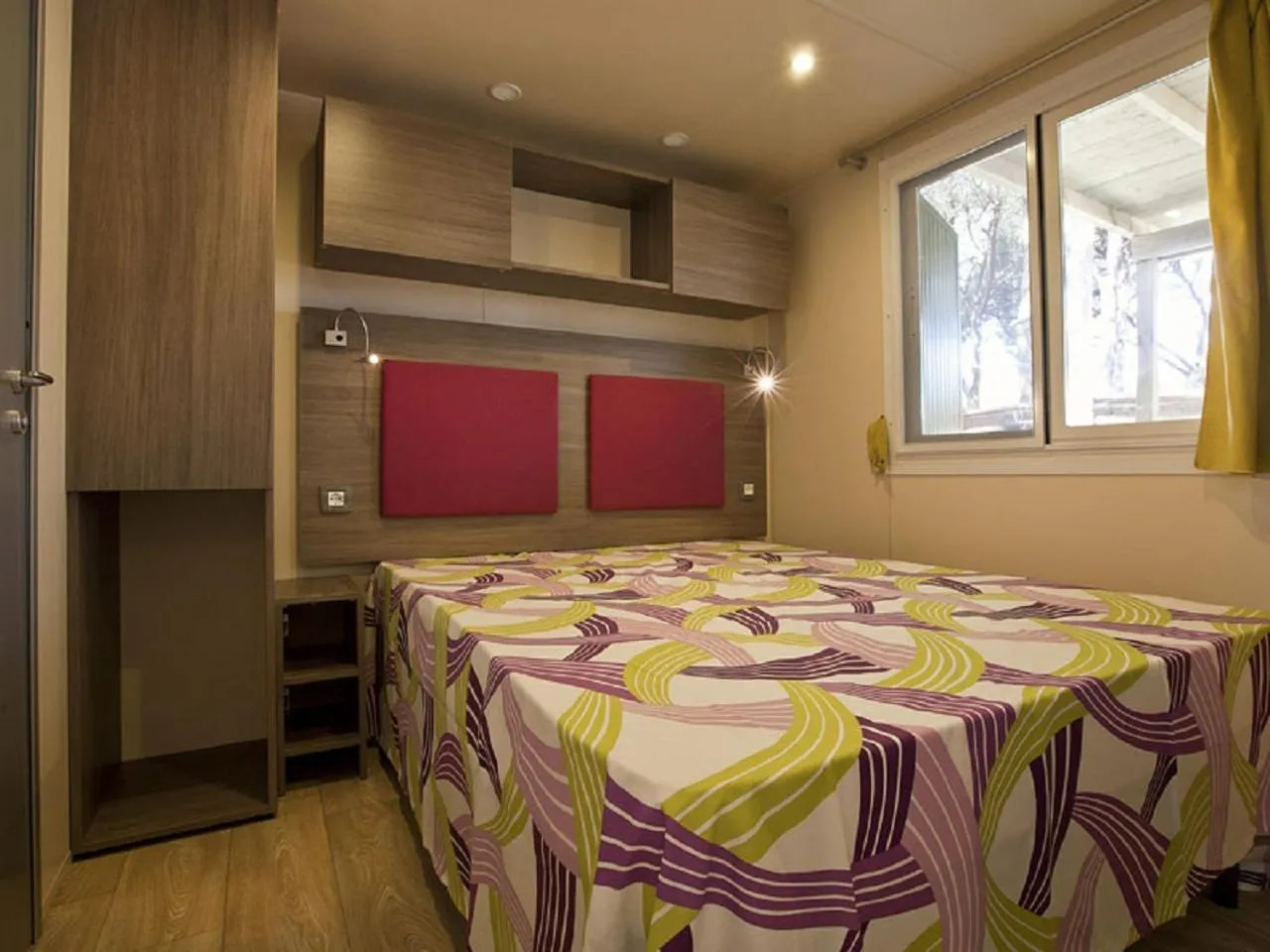 Bedroom, Bed in Camping Free Beach