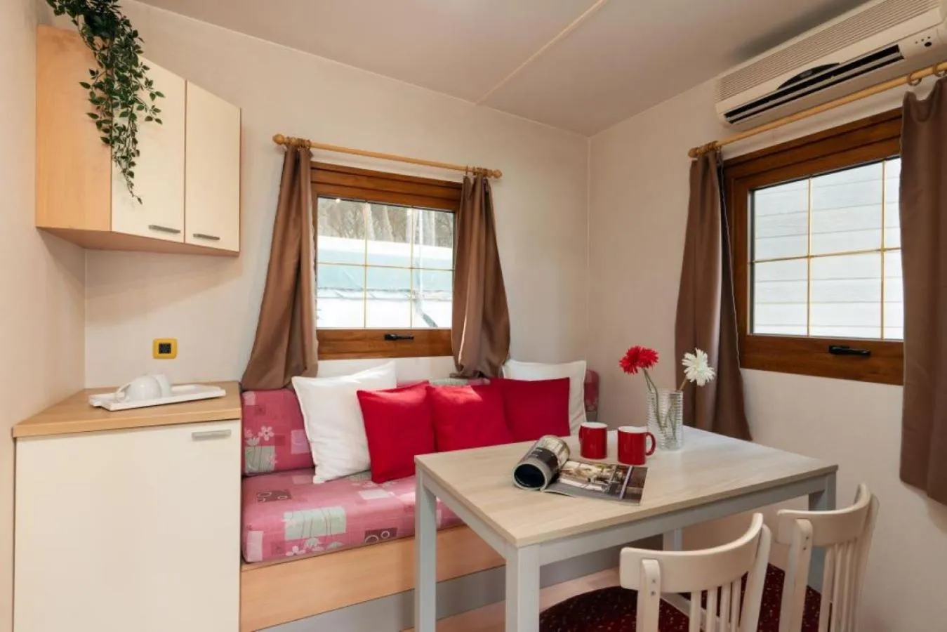 Dining area in Camping Free Beach