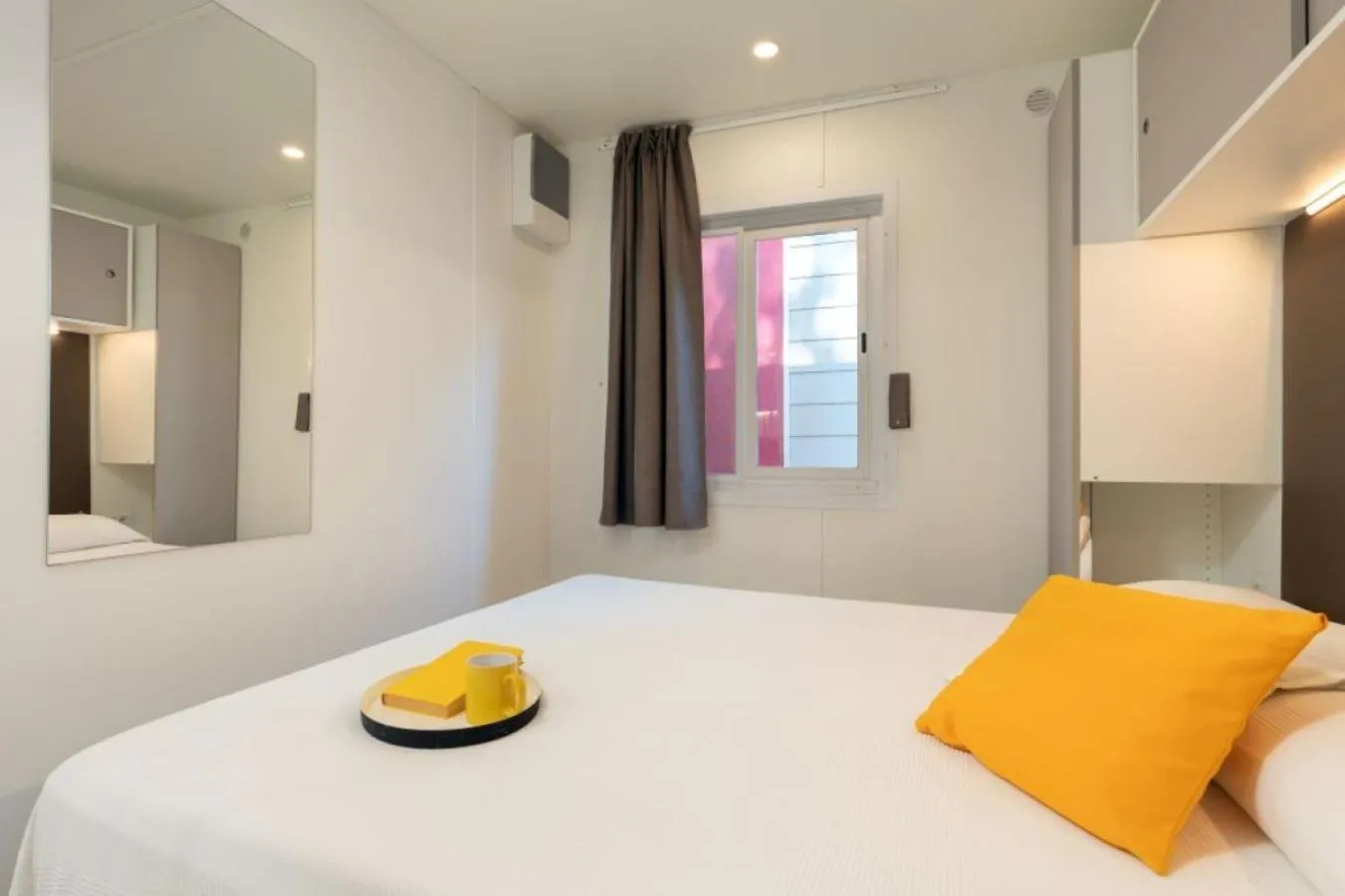 Bedroom, Bed in Camping Free Beach