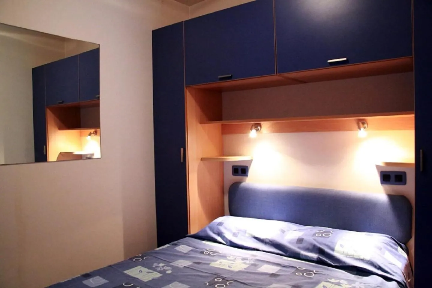 Bedroom, Bed in Camping Free Beach