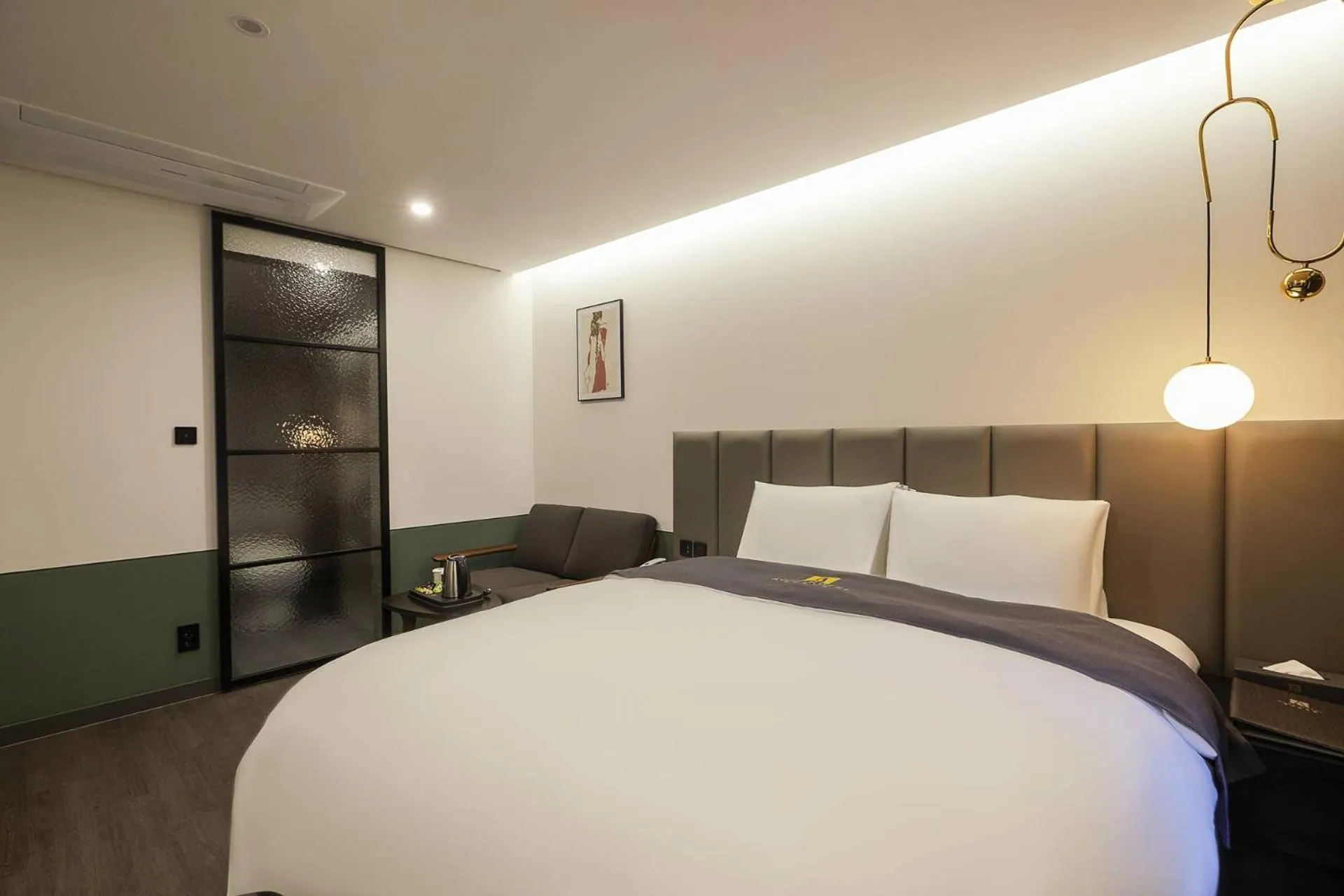 Bed in Namyangju Aone Hotel