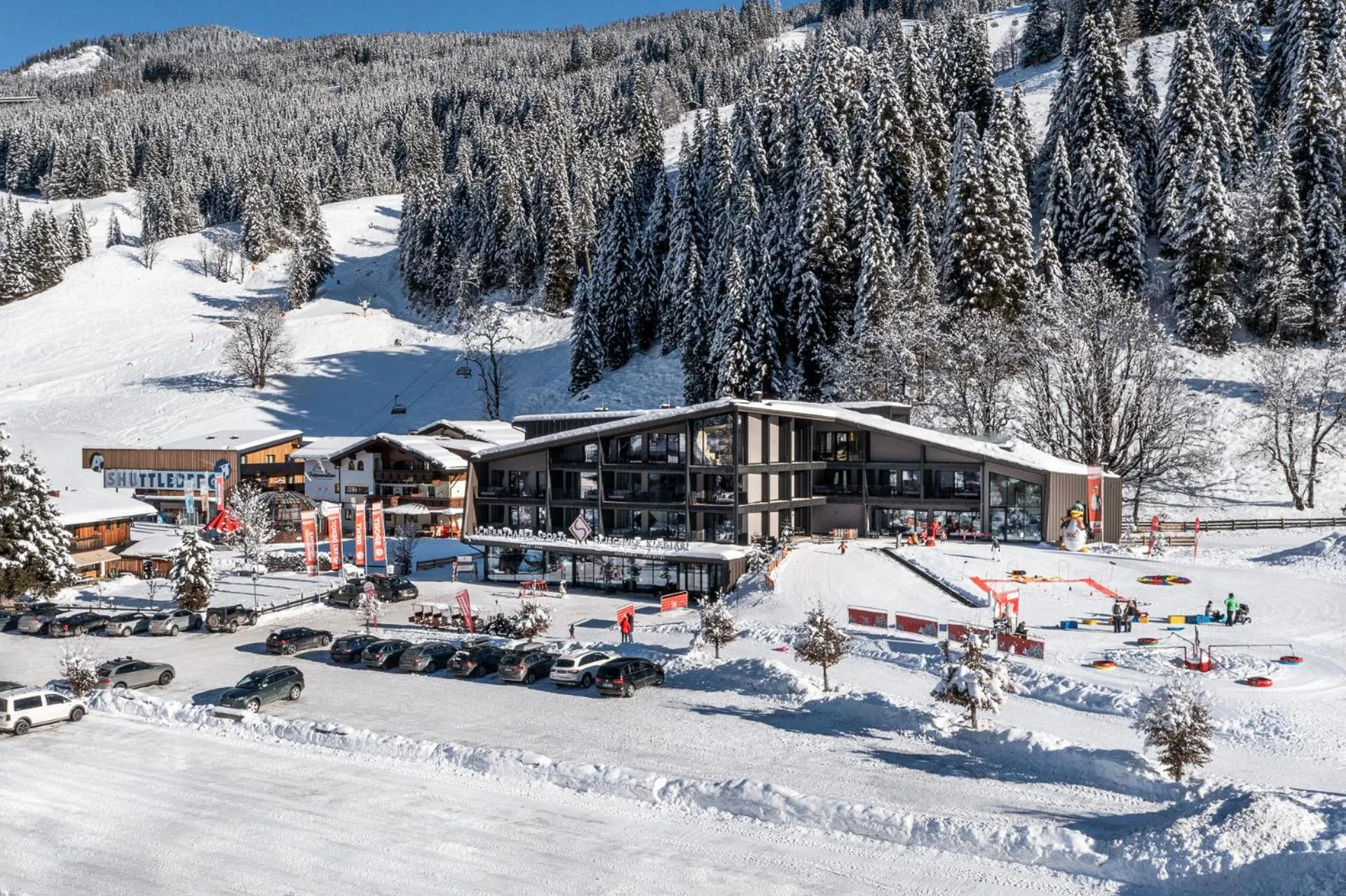 Property building in JoAnn suites & apart