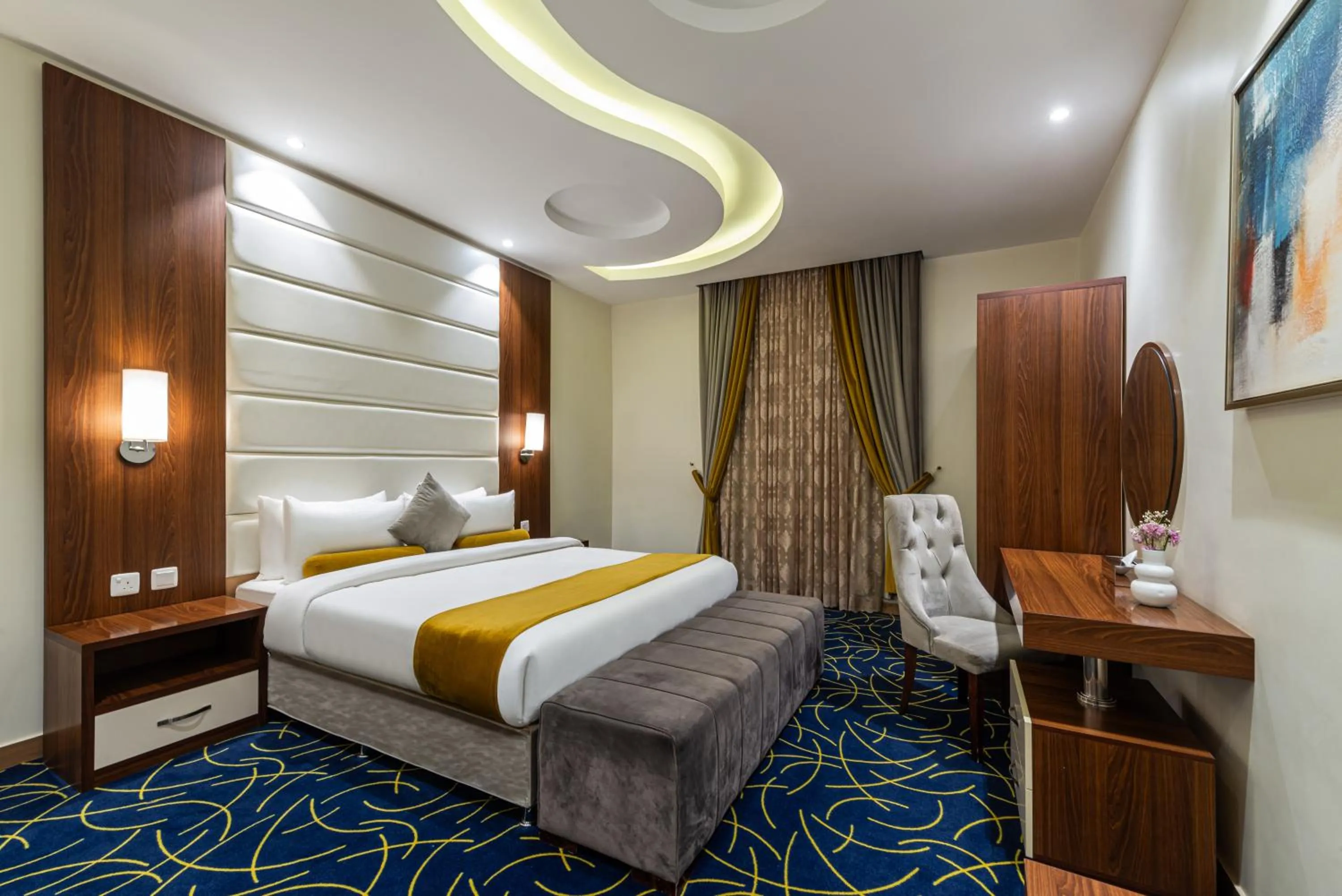 The Palace Hotel Suites - Al Badea