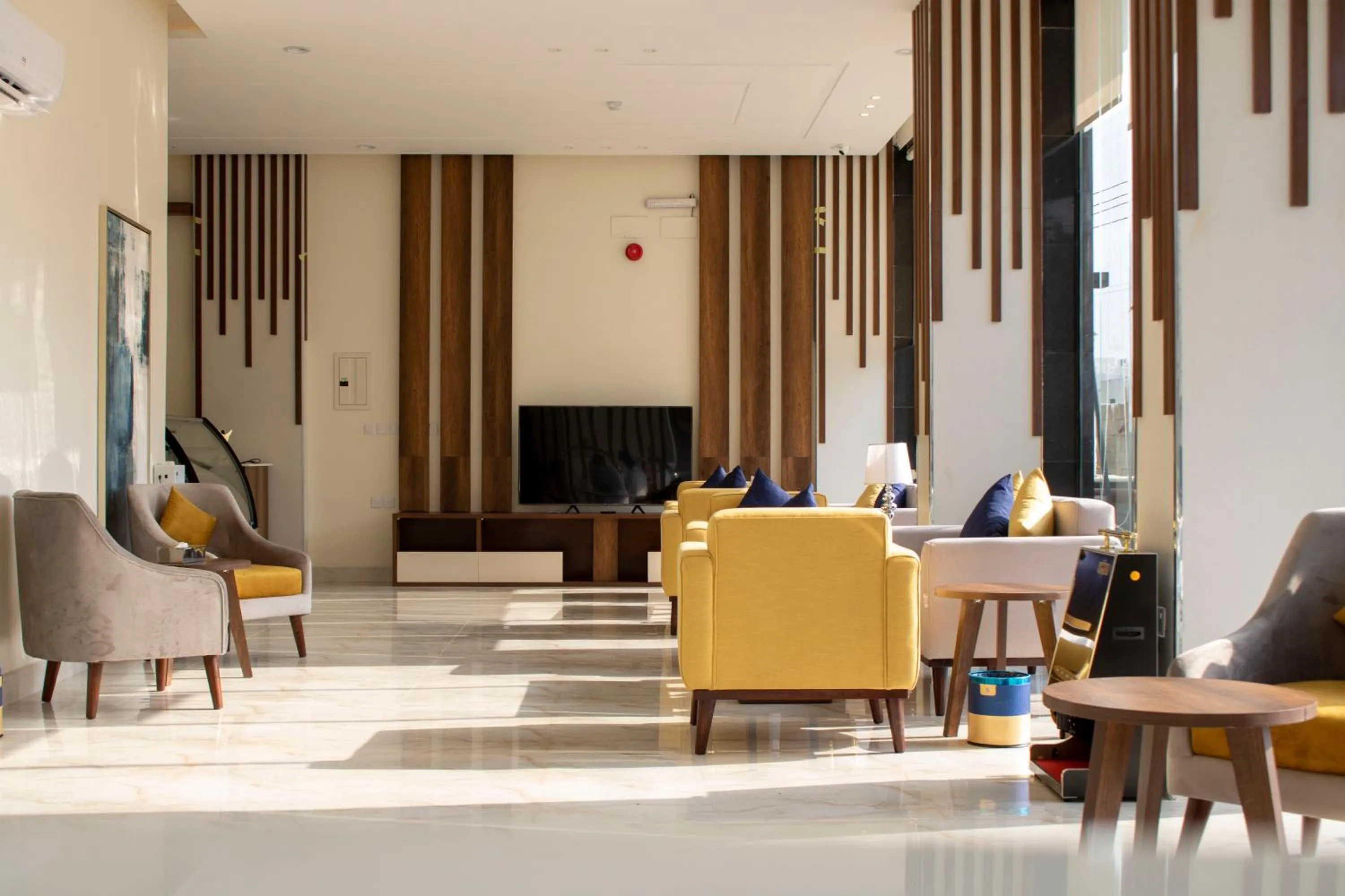 The Palace Hotel Suites - Al Badea