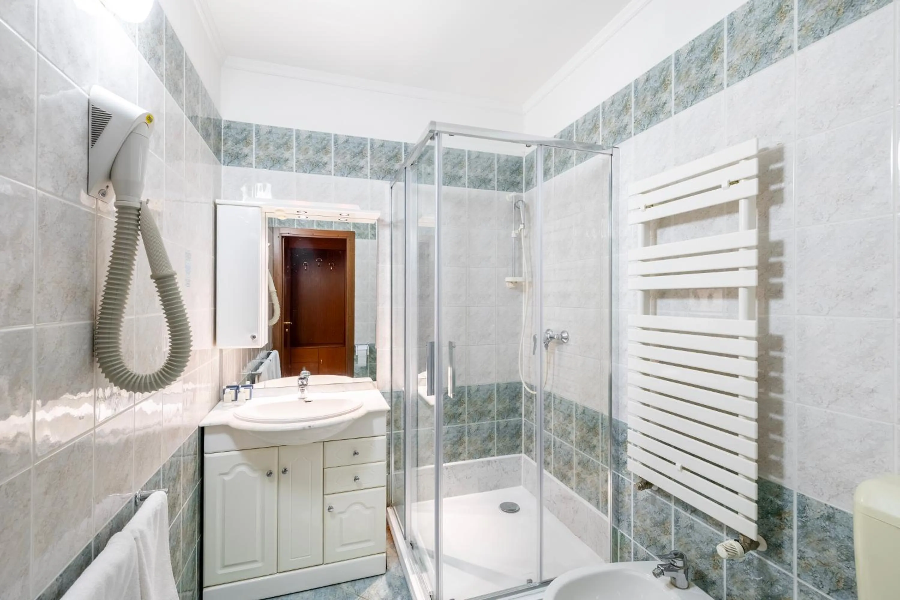 Shower in Hotel Pannonia