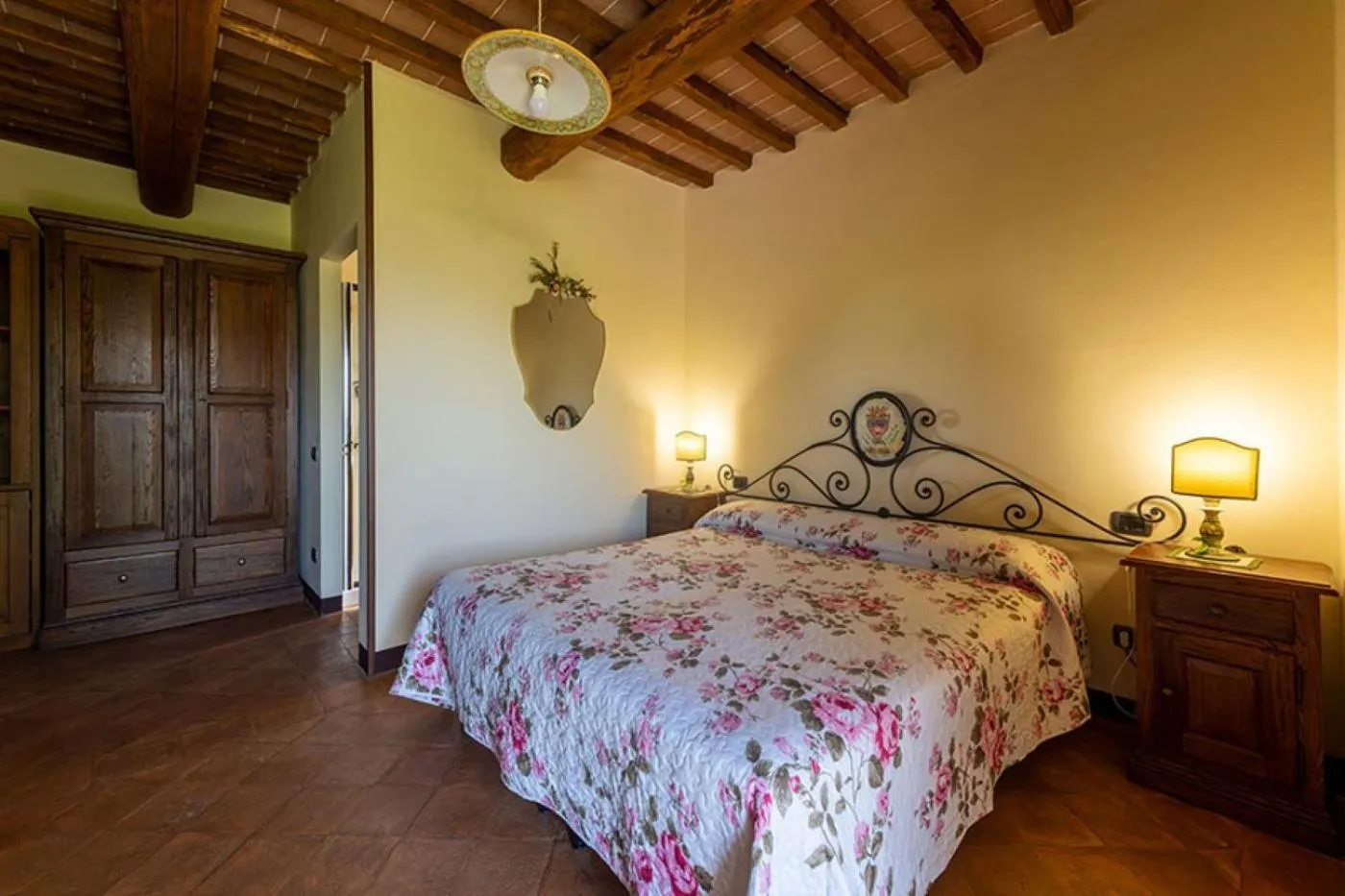 Bedroom, Bed in Fonte Chiara