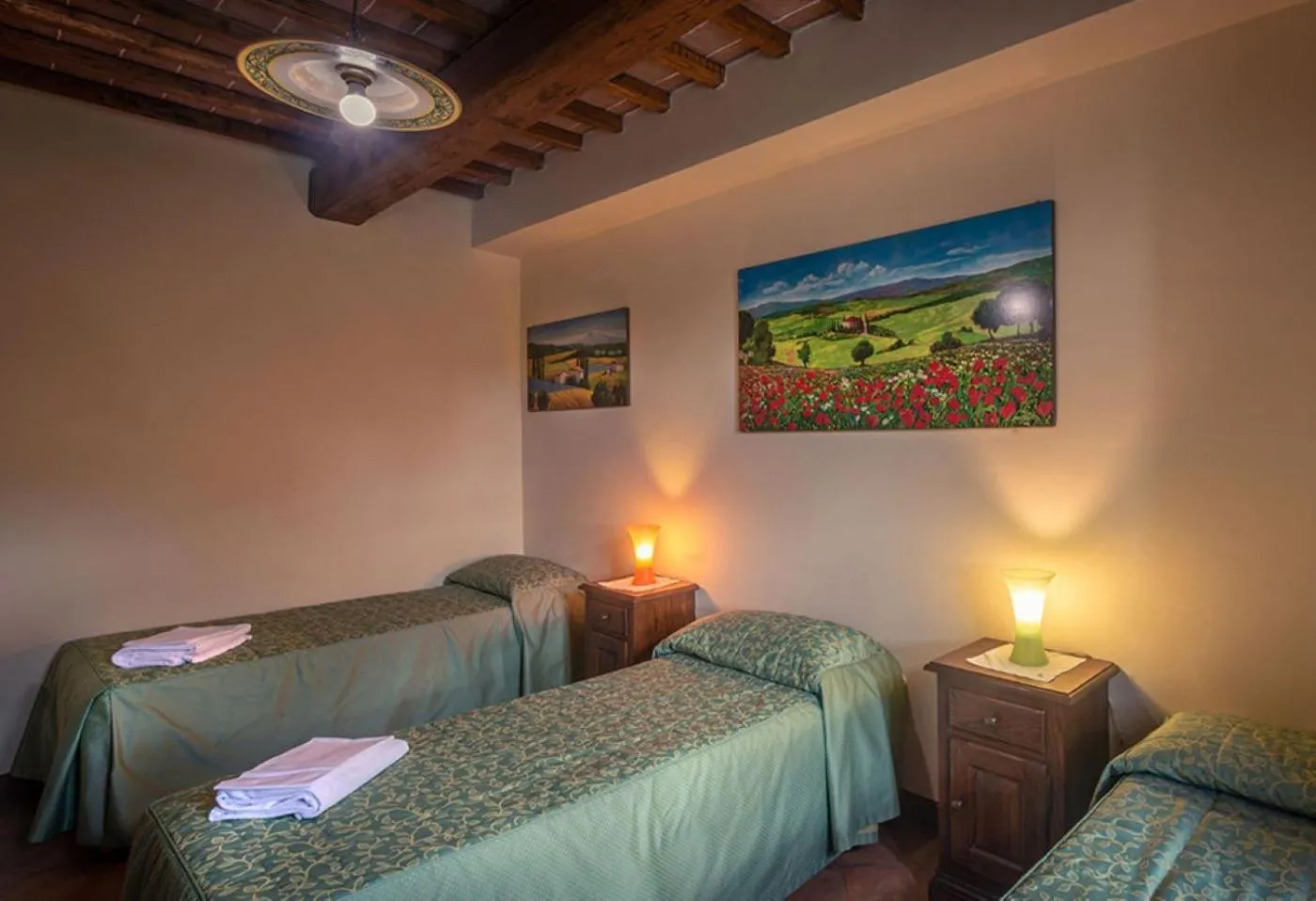 Bedroom, Bed in Fonte Chiara