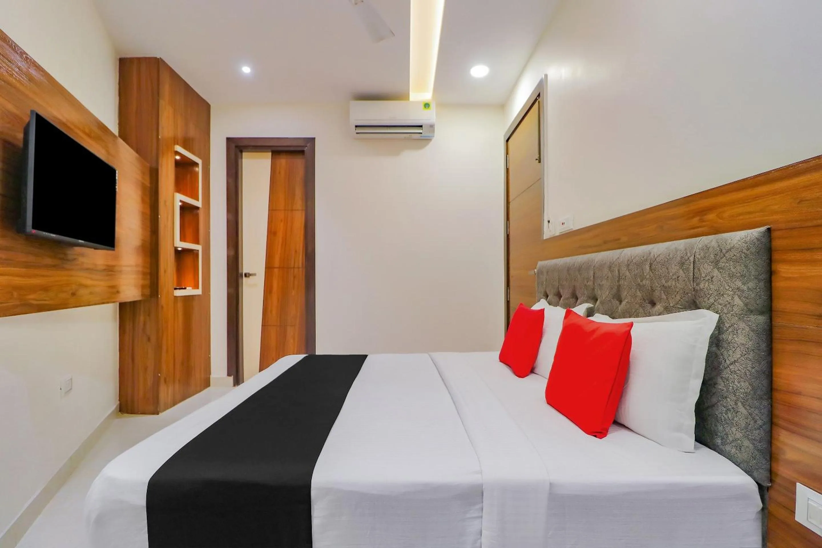 Bedroom, Bed in Capital O Western Galaxy