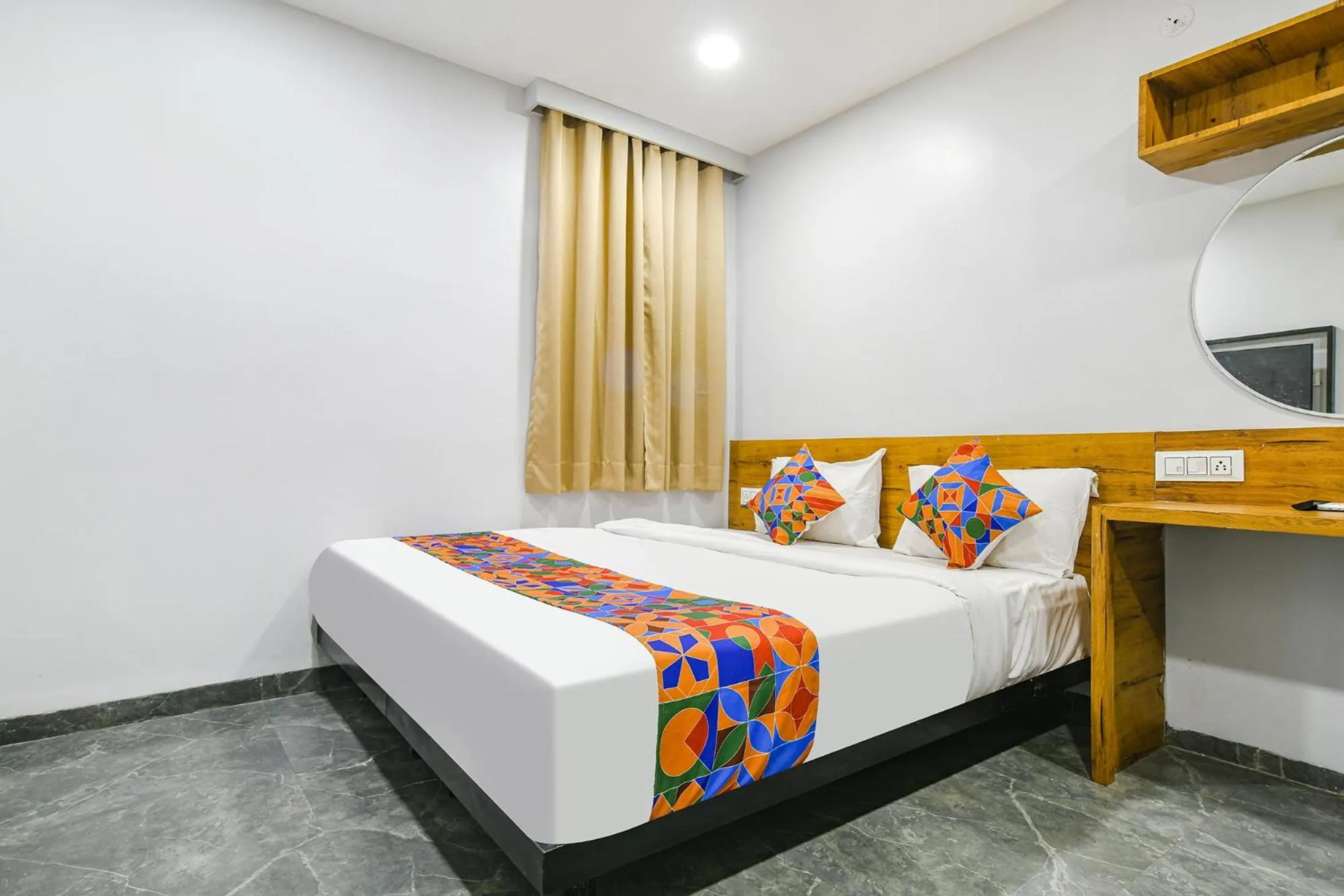 Photo of the whole room in FabHotel Unity Landmark