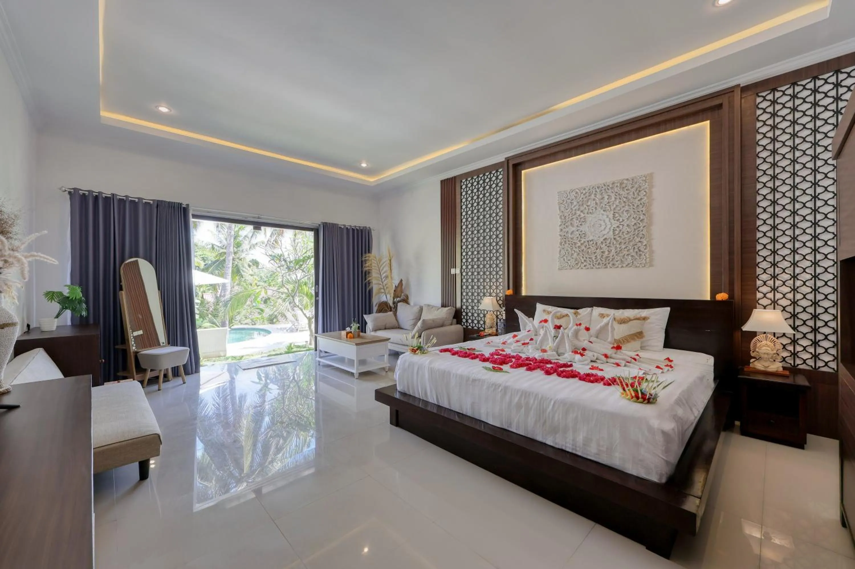 Bed in Kelingking Mesari Villa and Spa