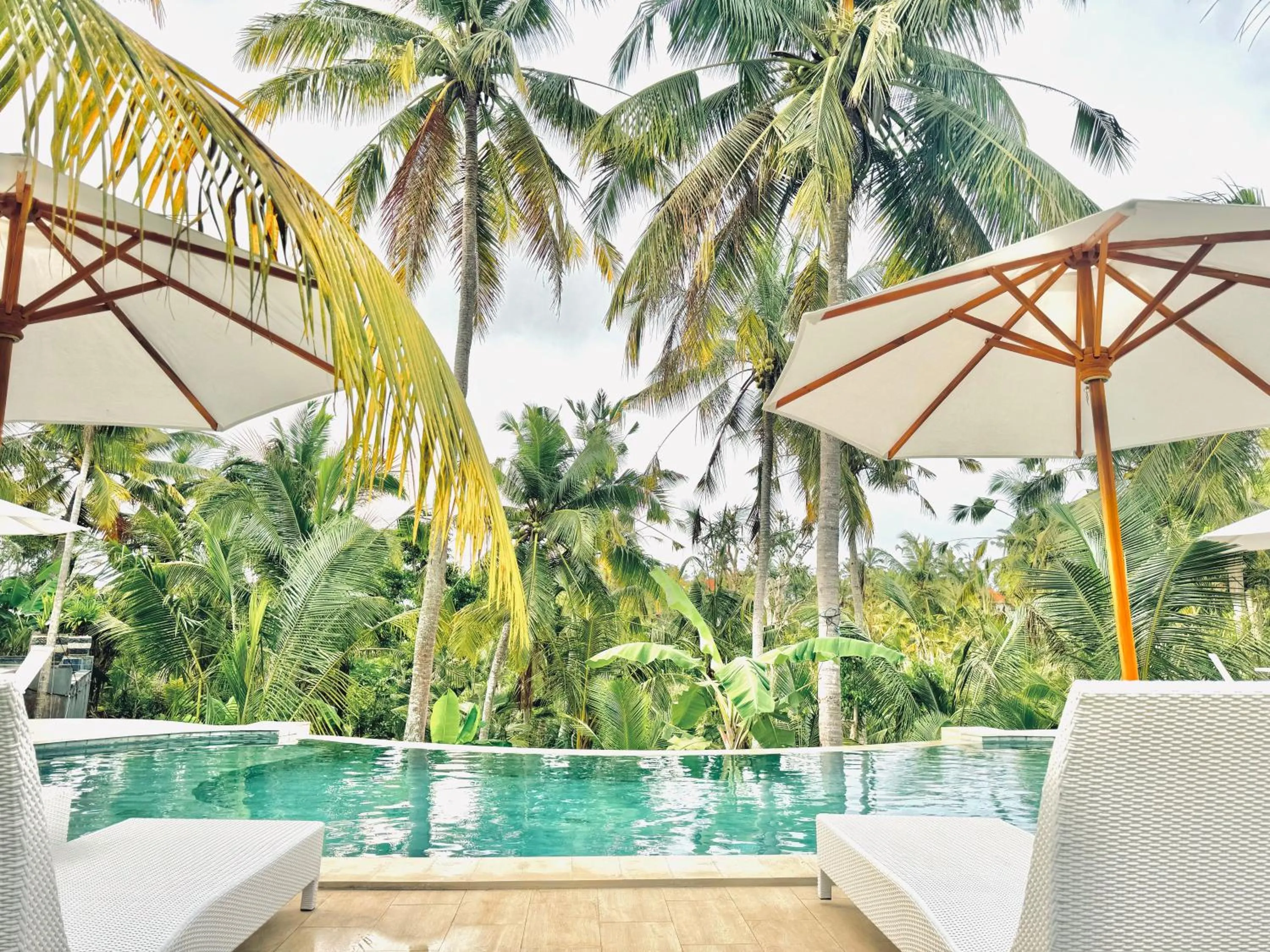 Swimming pool in Kelingking Mesari Villa and Spa