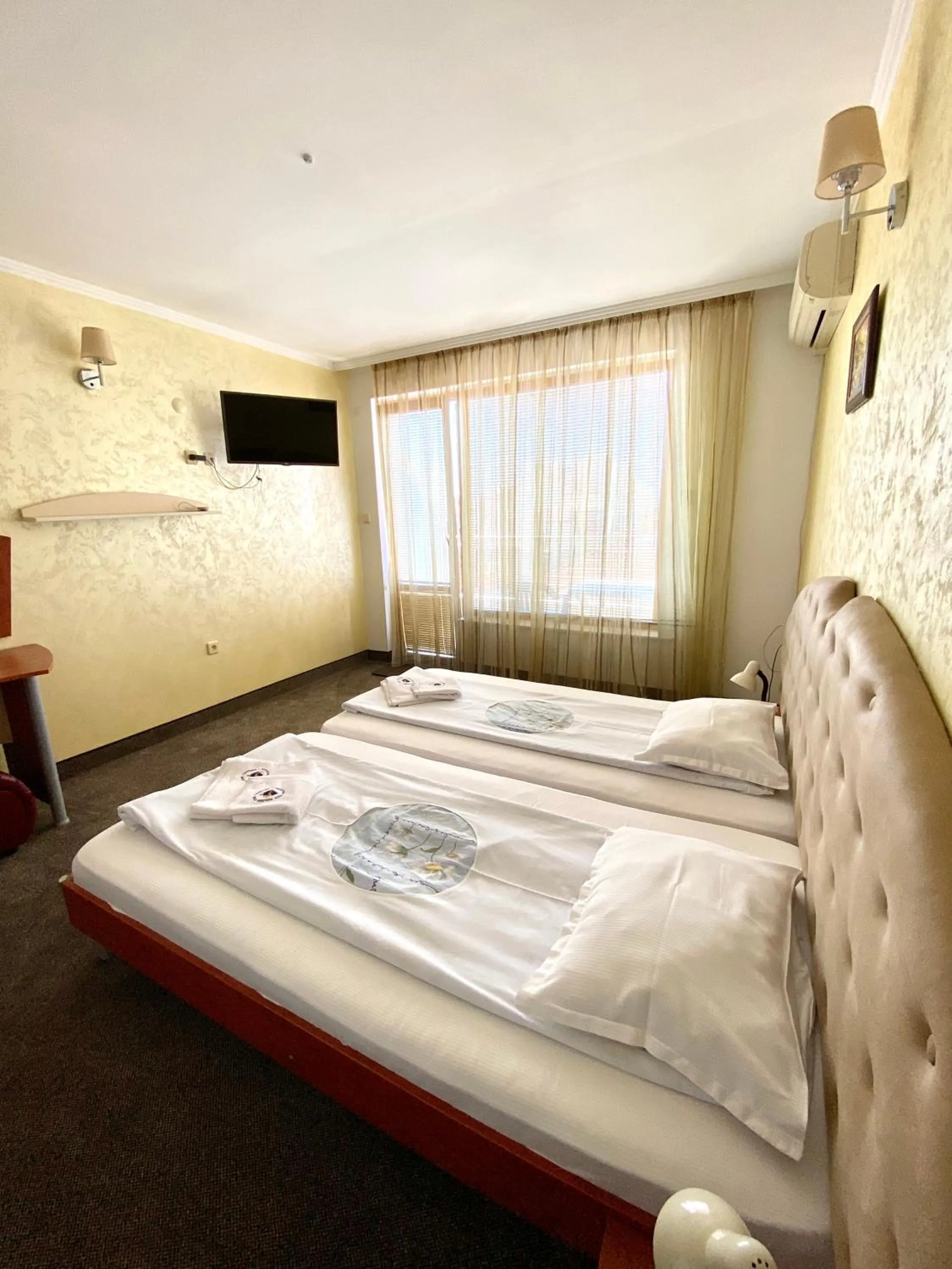 Family Hotel The Golden fish