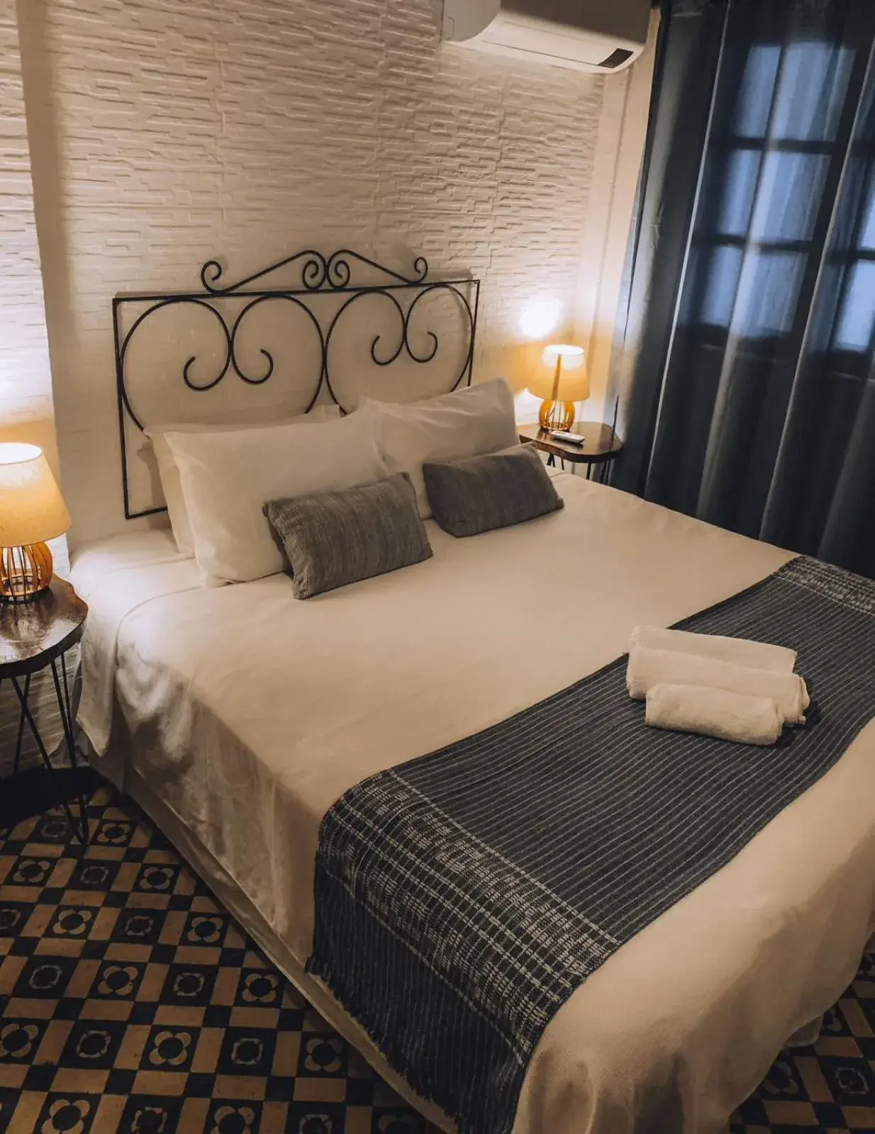 Economy Double Room in Pousada Beija Flor Economy Double Room in Pousada Beija Flor