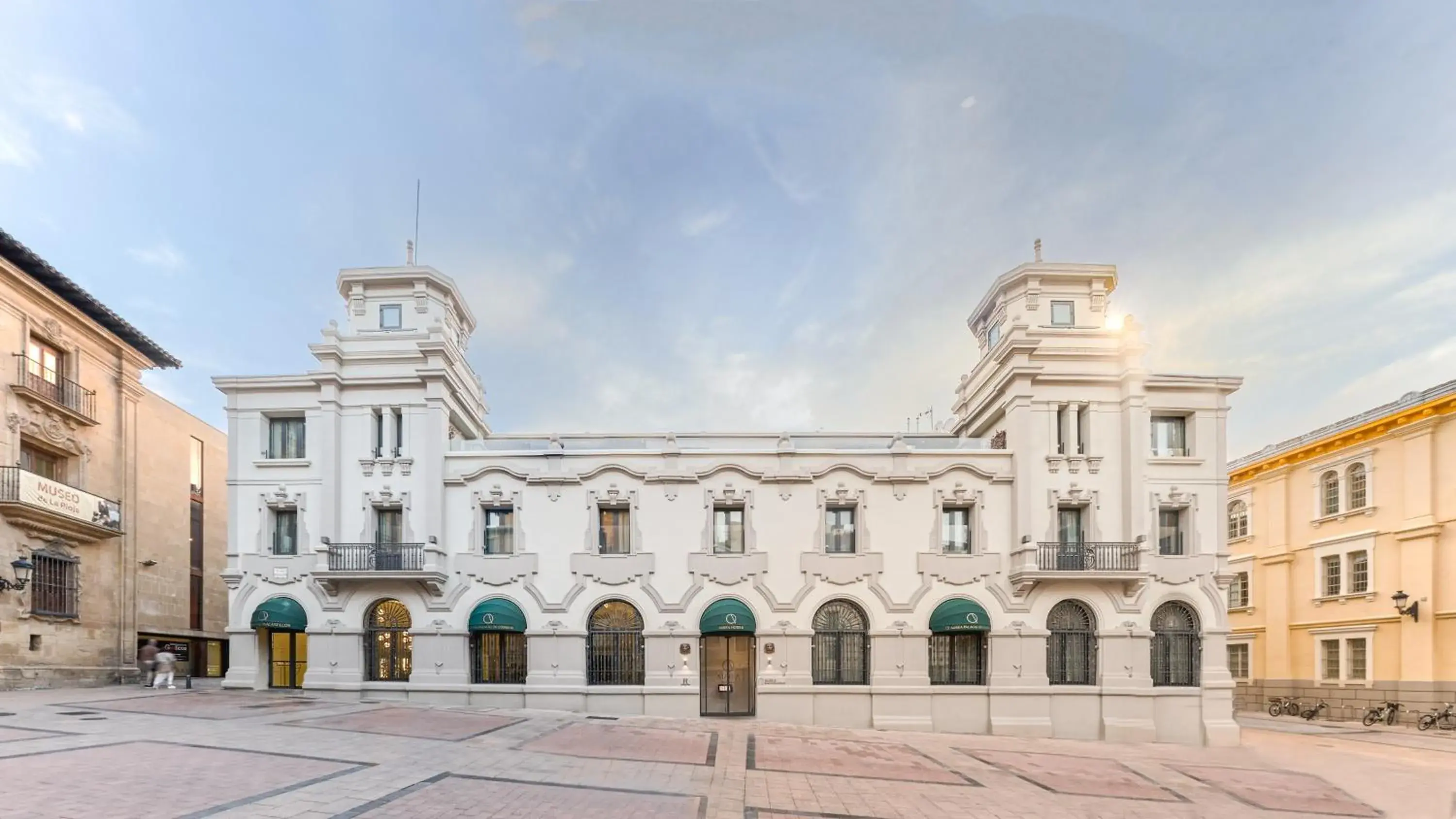 Property building in Áurea Palacio de Correos by Eurostars Hotel Company Property building in Áurea Palacio de Correos by Eurostars Hotel Company
