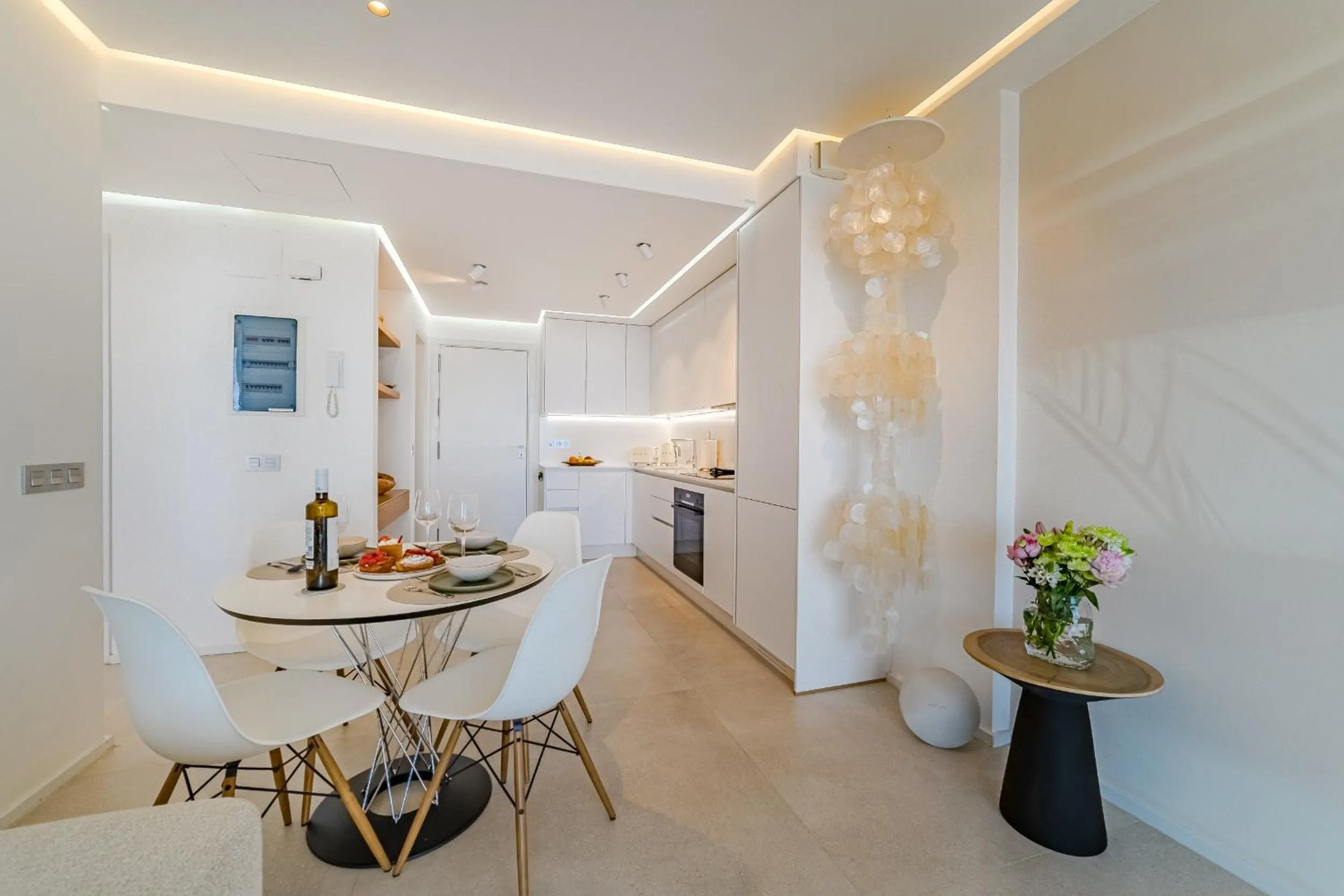 Dining area in Ocean Garden Sunset & Sunrise - heated pool