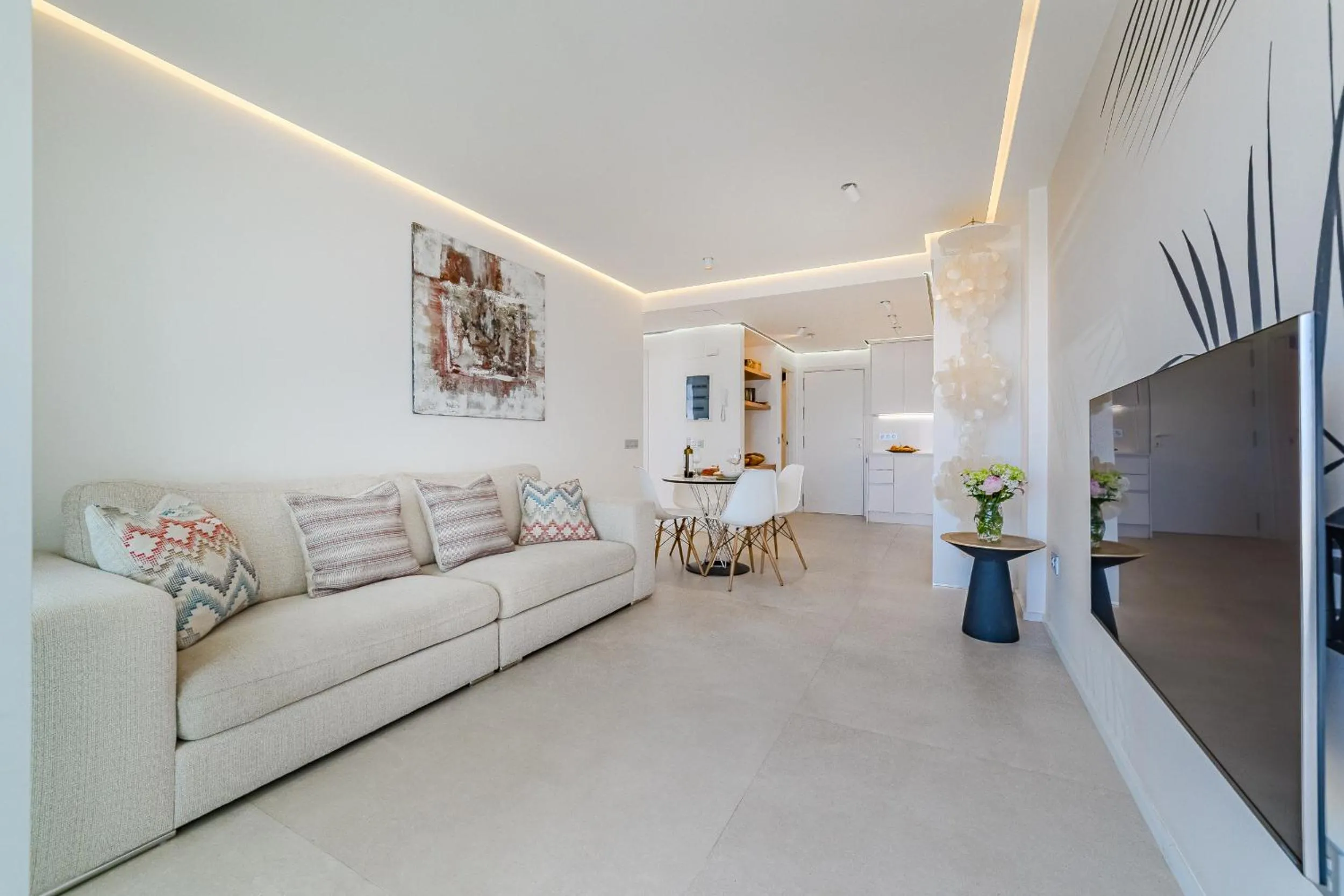TV and multimedia in Ocean Garden Sunset & Sunrise - heated pool