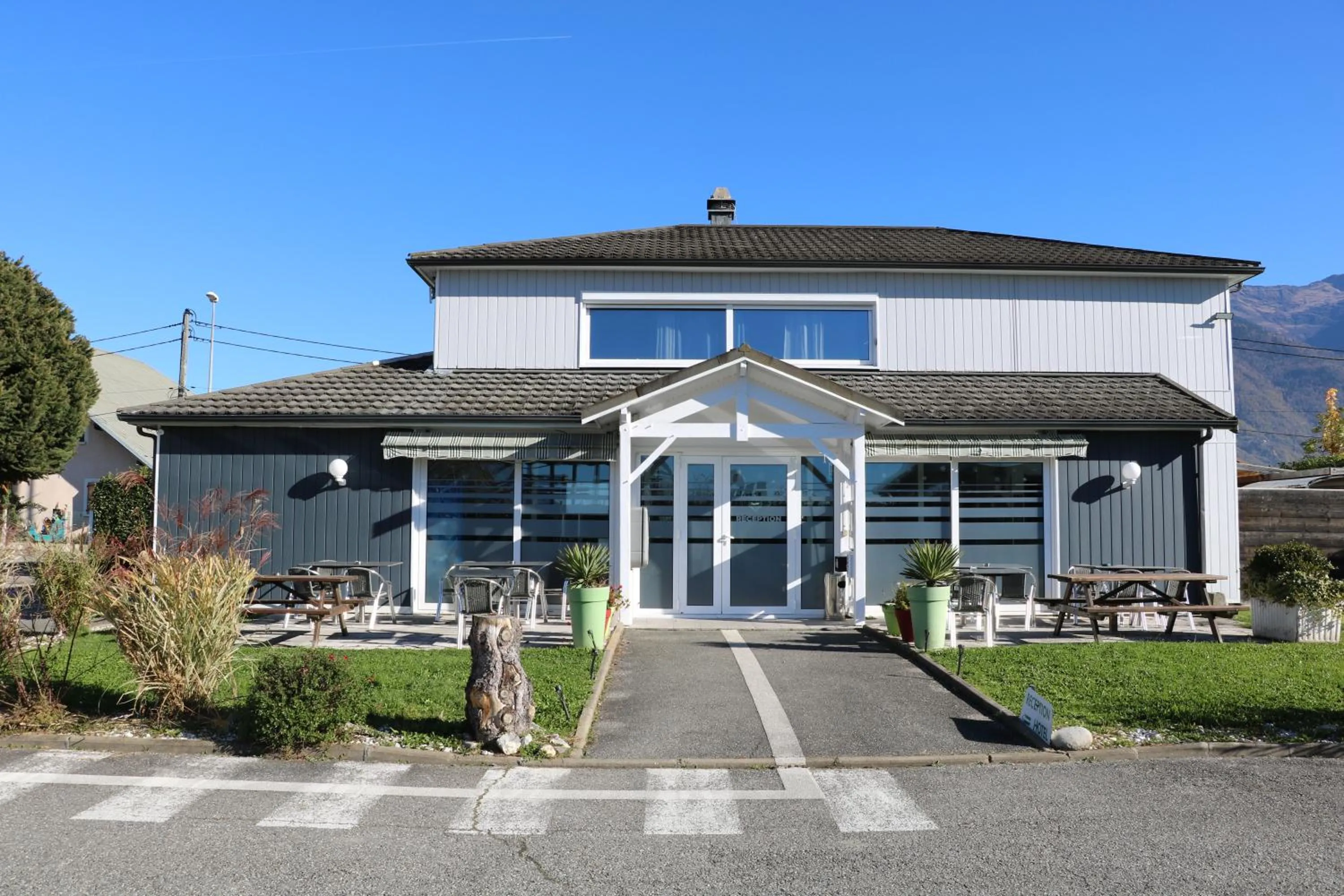 Property building in Fasthotel Albertville