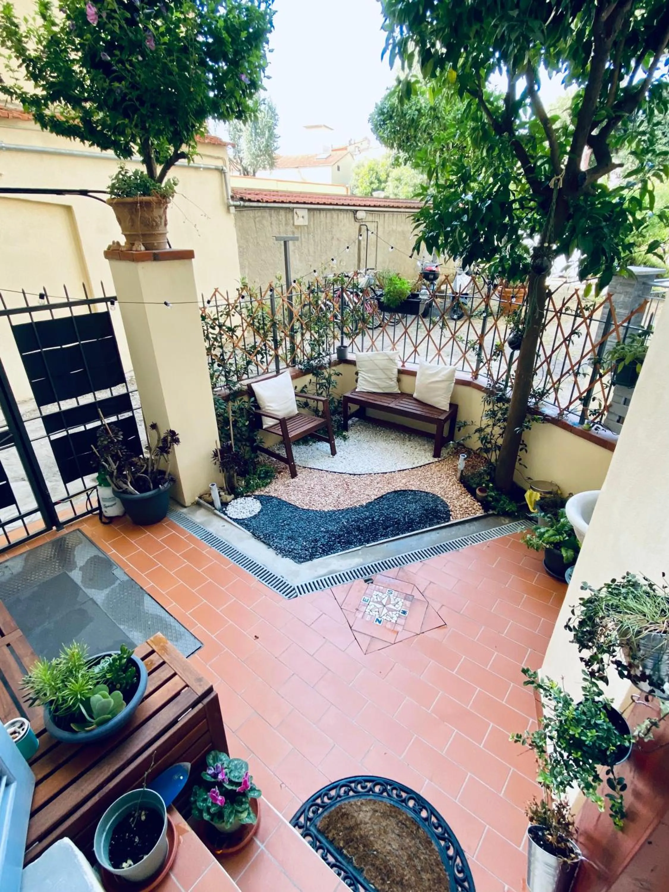 Garden view in B&B Monteverdi L'Arancio