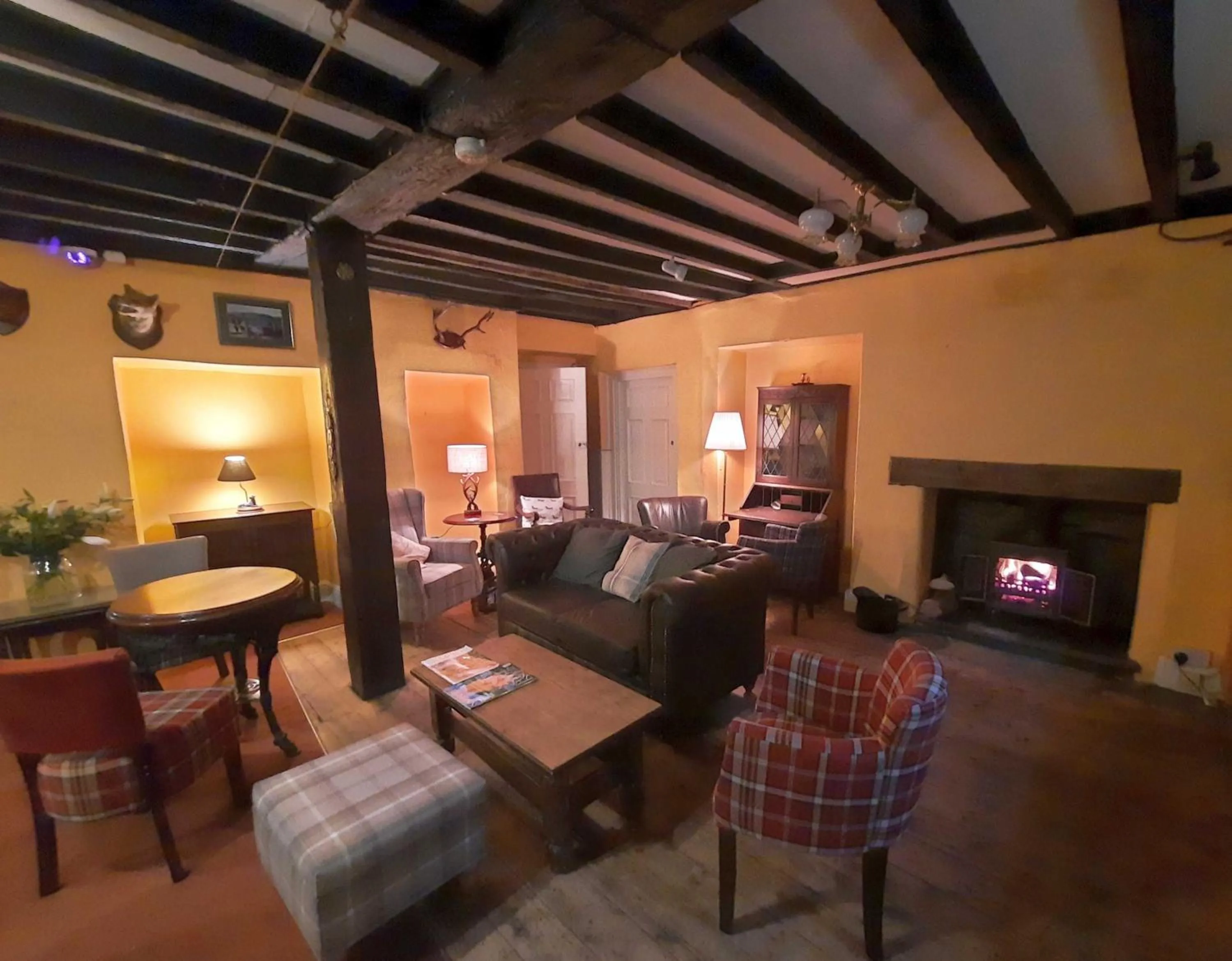 Lobby or reception in Lion Hotel Dulverton