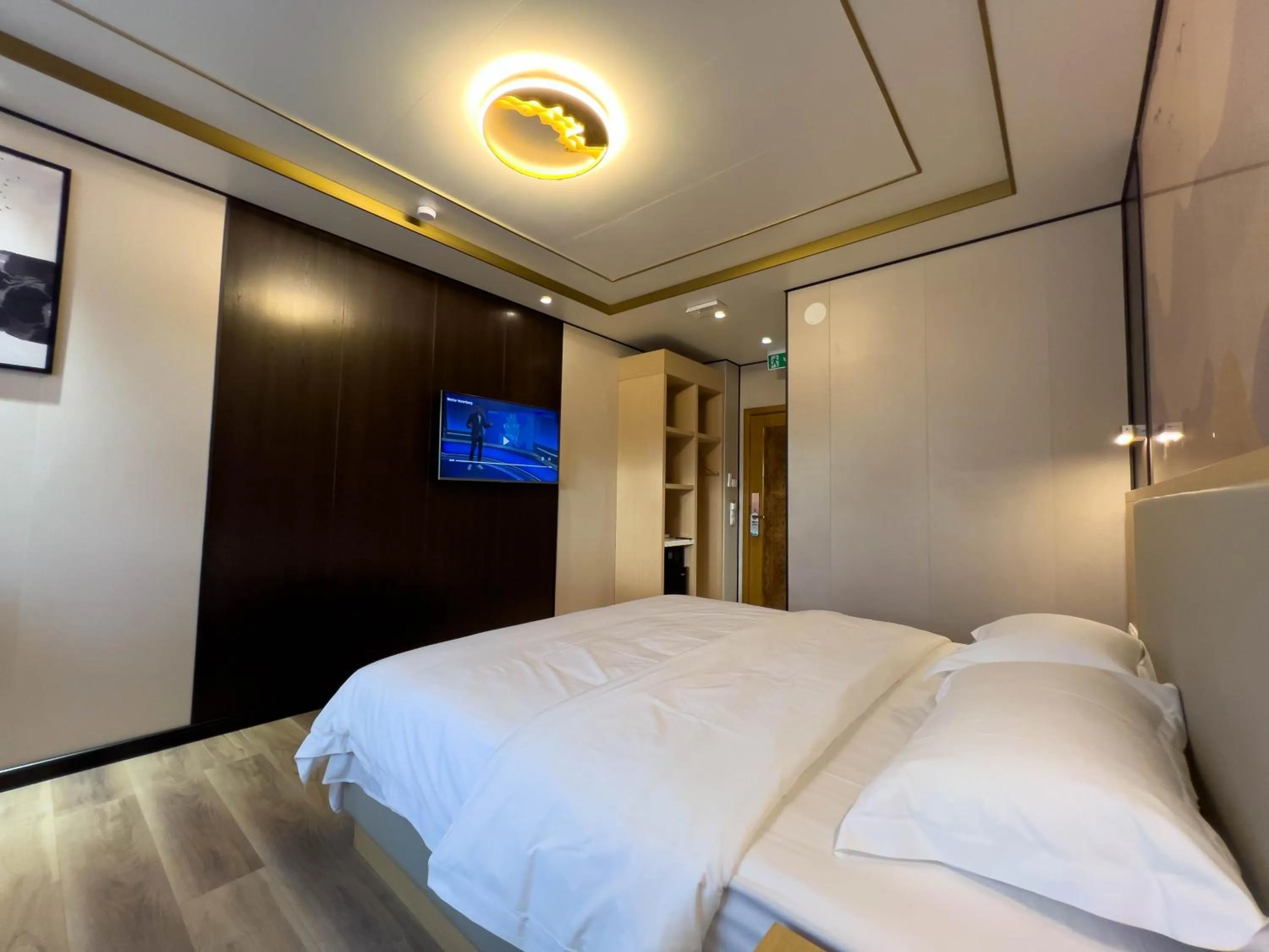 Bed in Mr.Liao Hotel