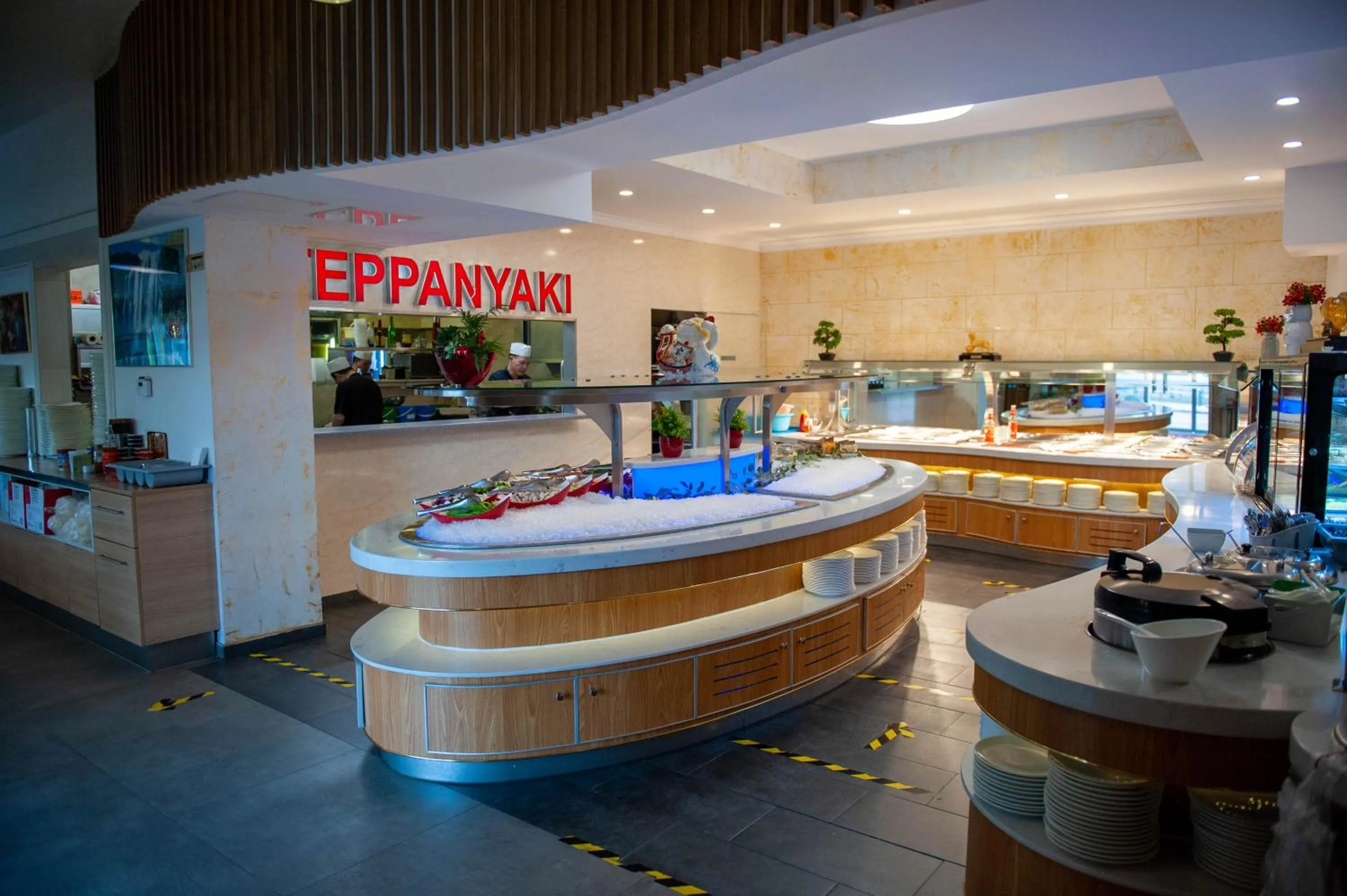 Restaurant/places to eat in Mr.Liao Hotel