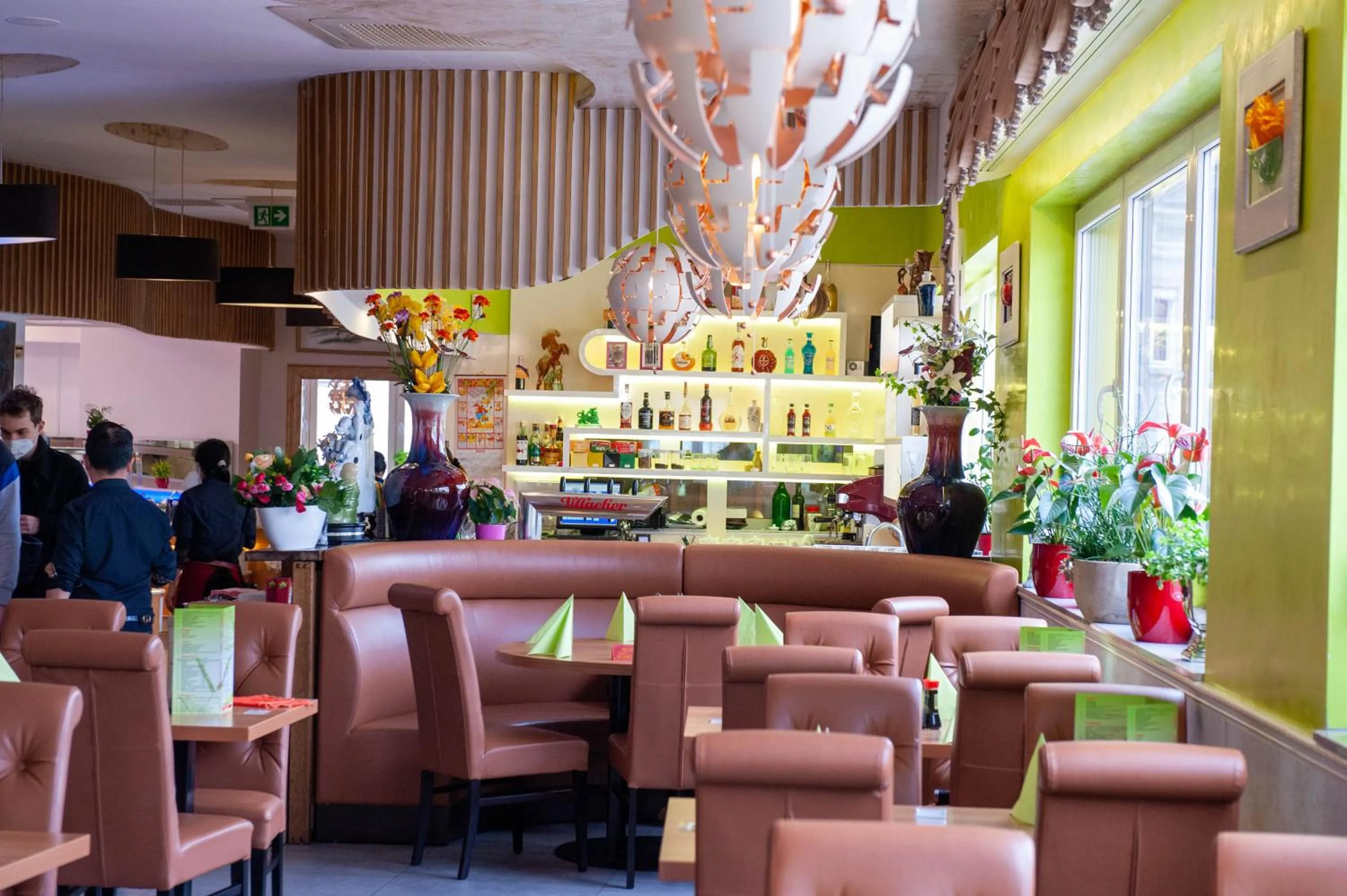 Restaurant/places to eat in Mr.Liao Hotel