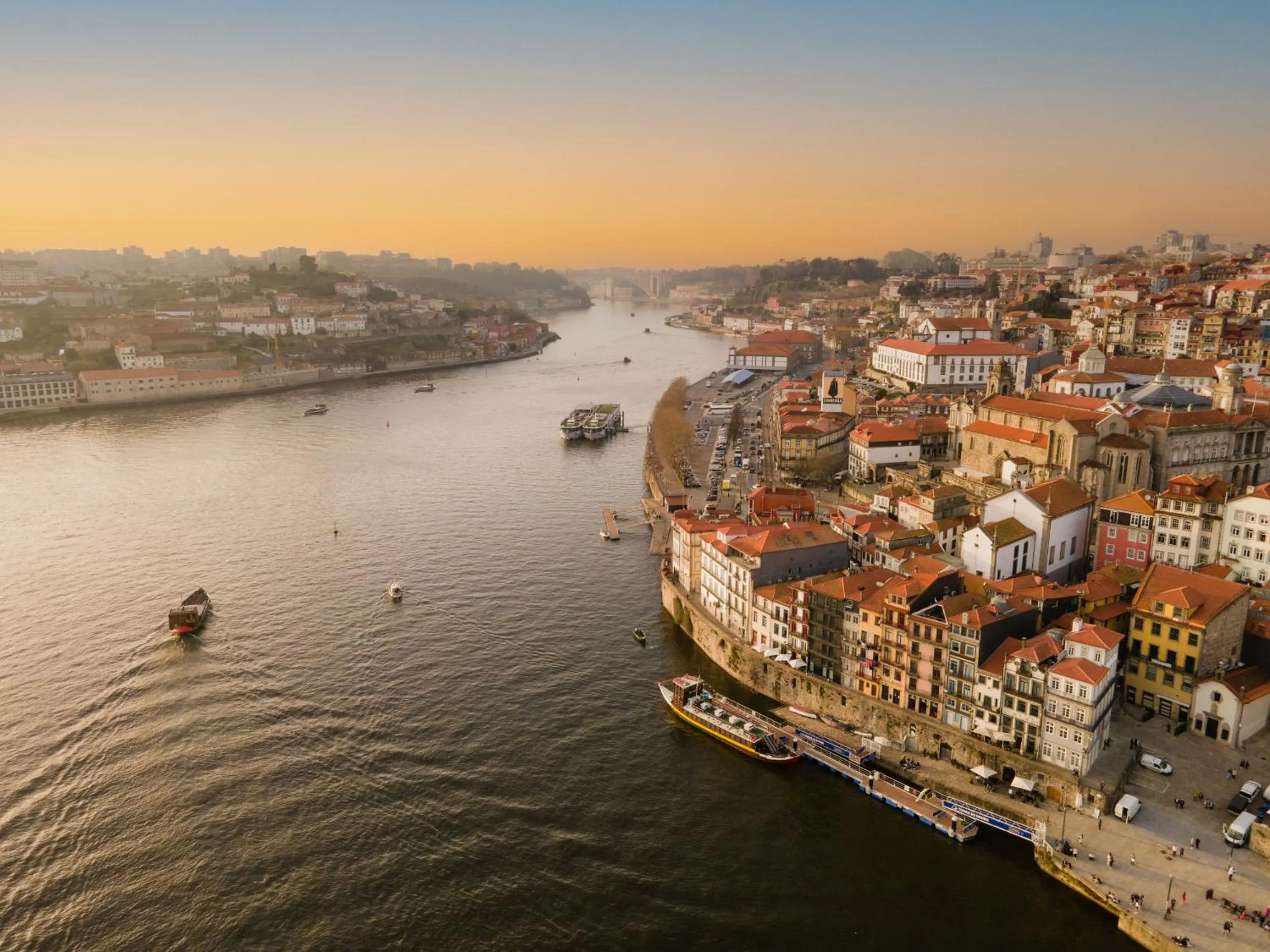 Nearby landmark in Memoria Porto FLH Hotels