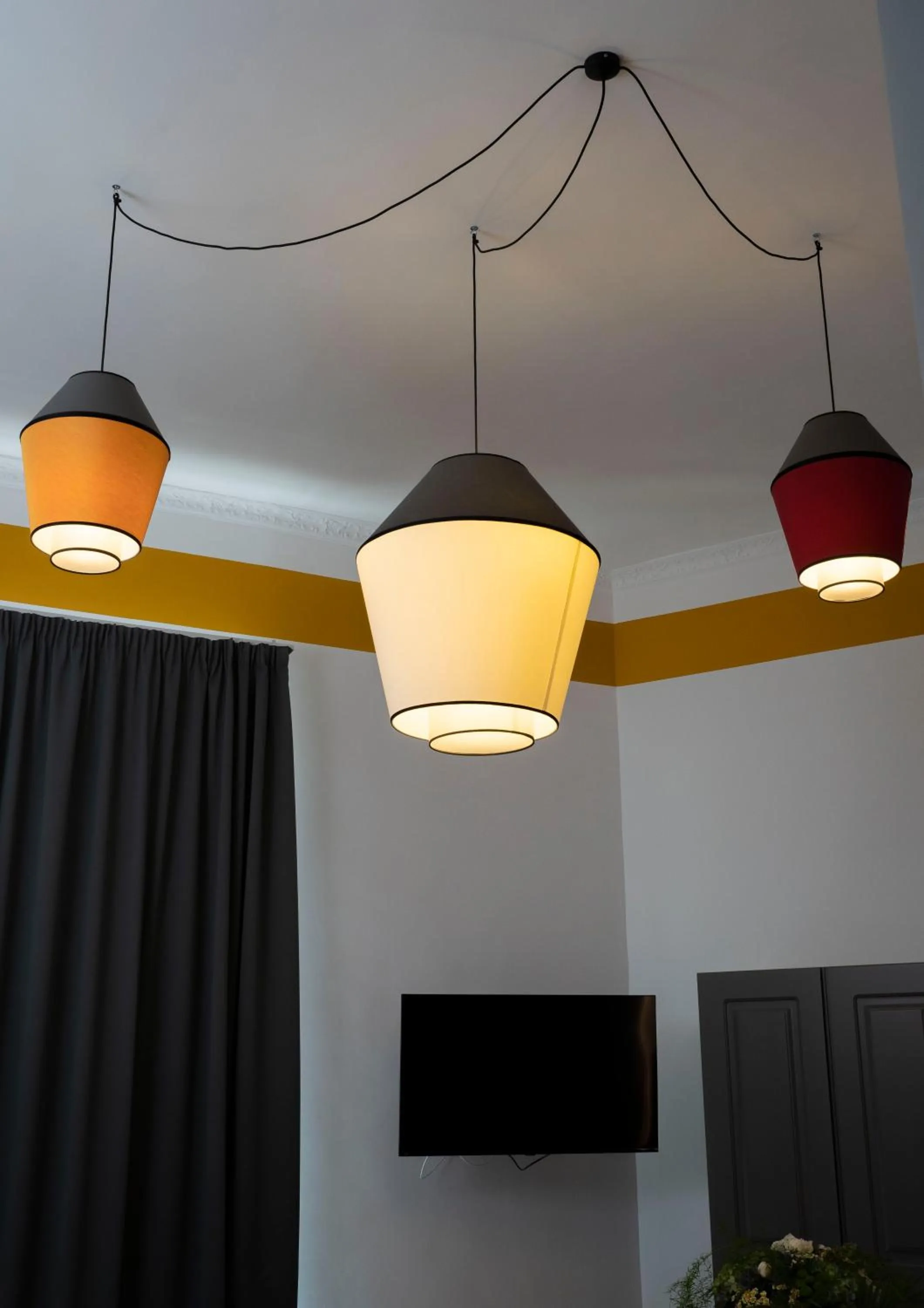 Decorative detail in Rettifilo 311