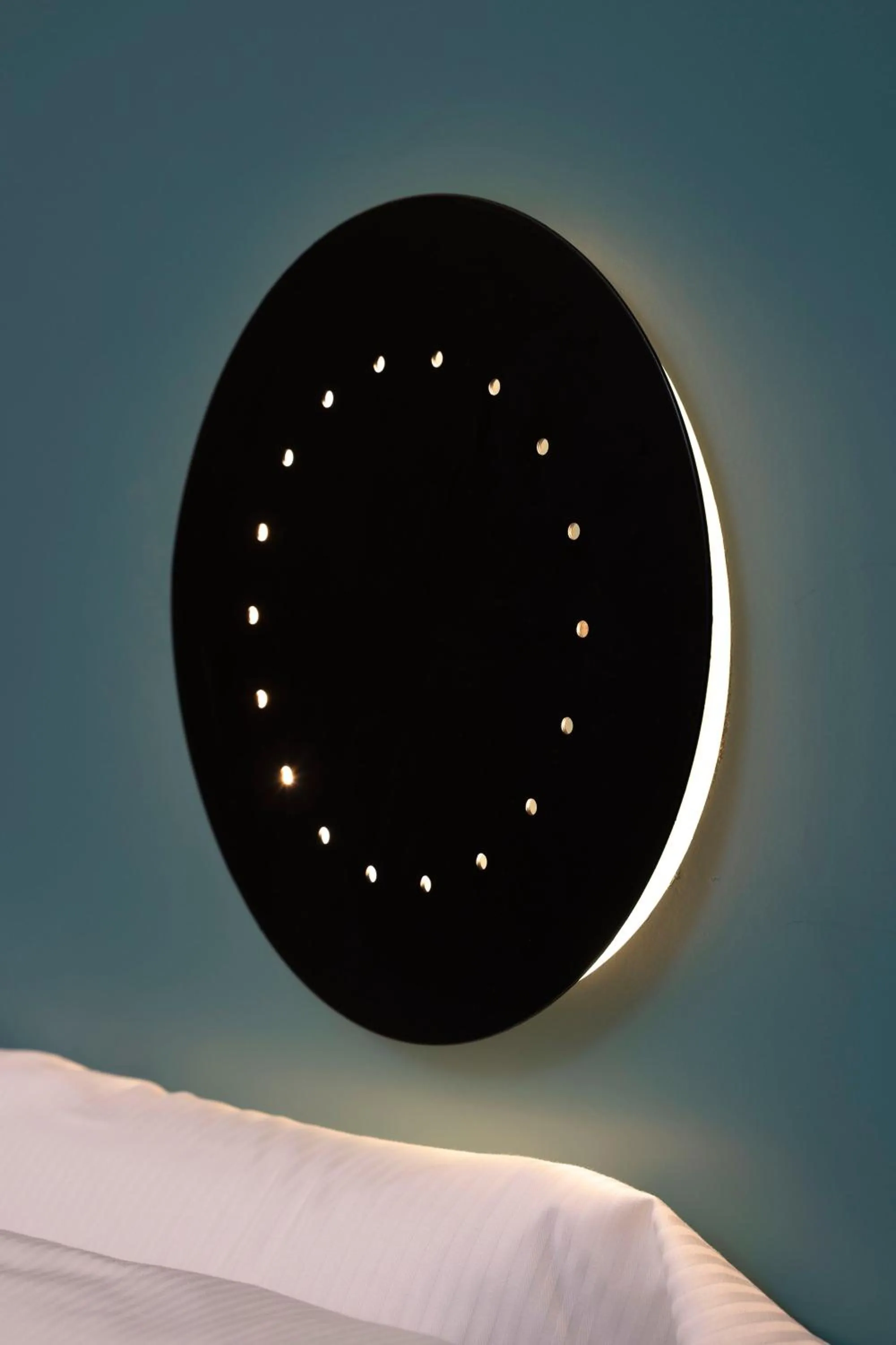 Decorative detail in Rettifilo 311