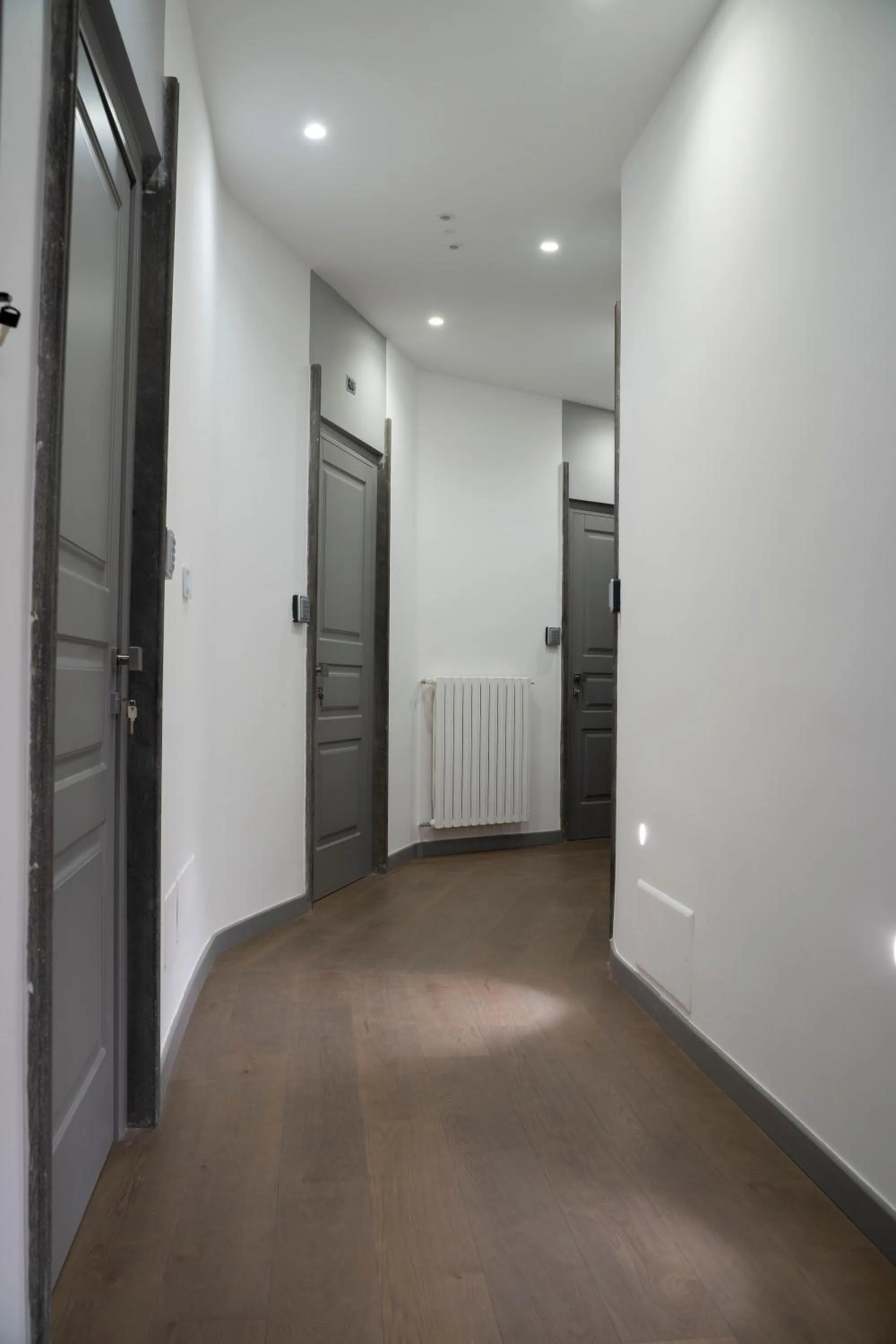 Decorative detail in Rettifilo 311