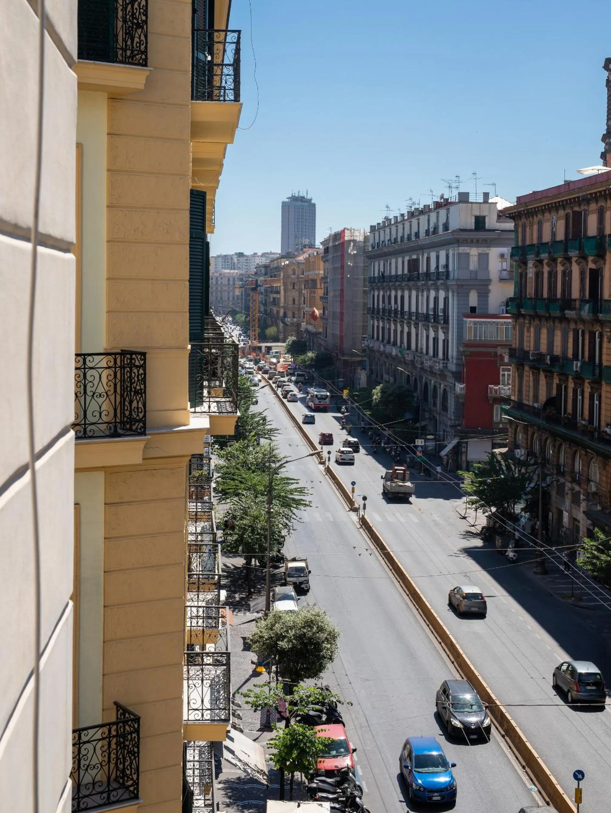 Neighbourhood in Rettifilo 311