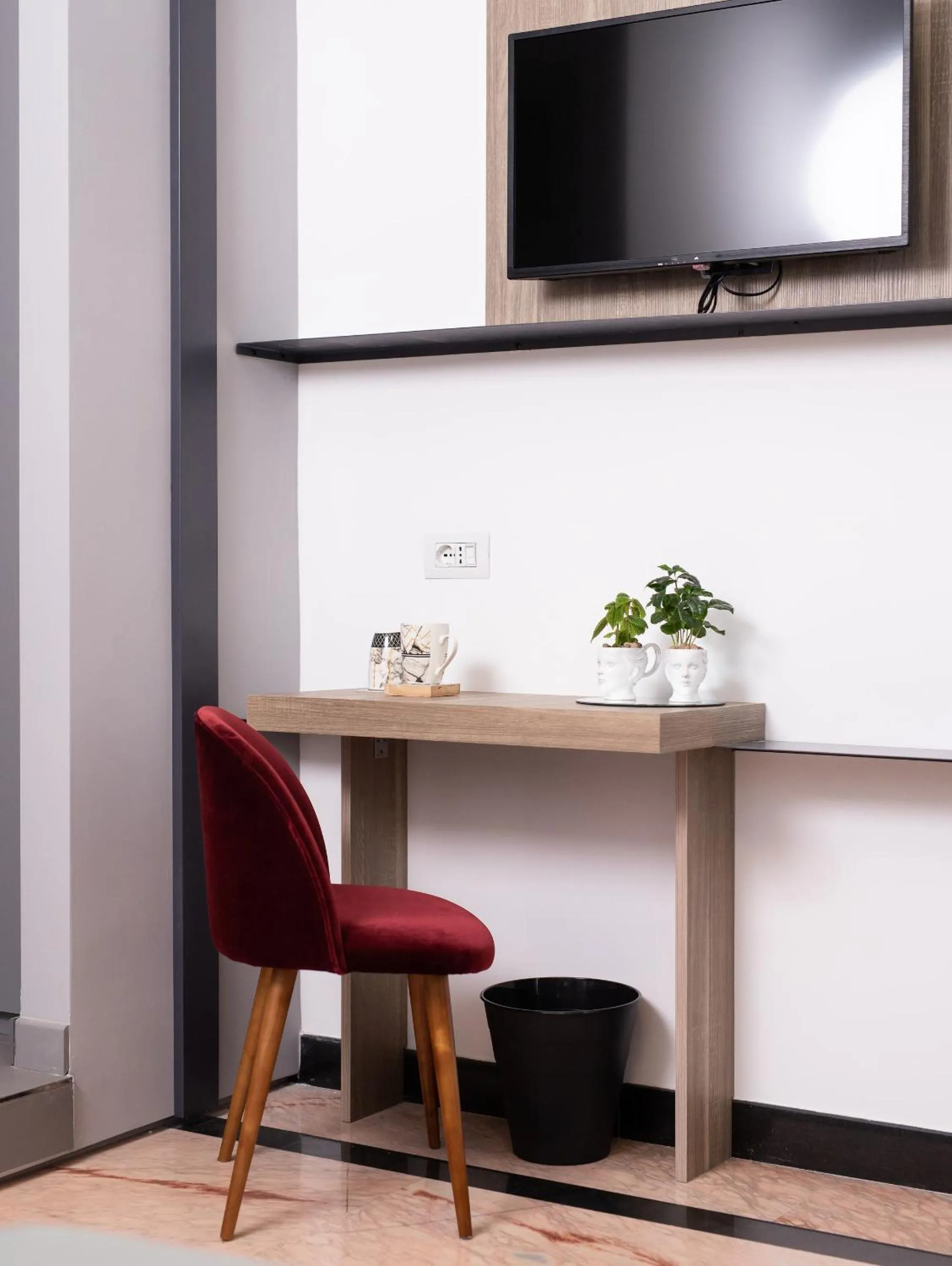 TV and multimedia in Rettifilo 311