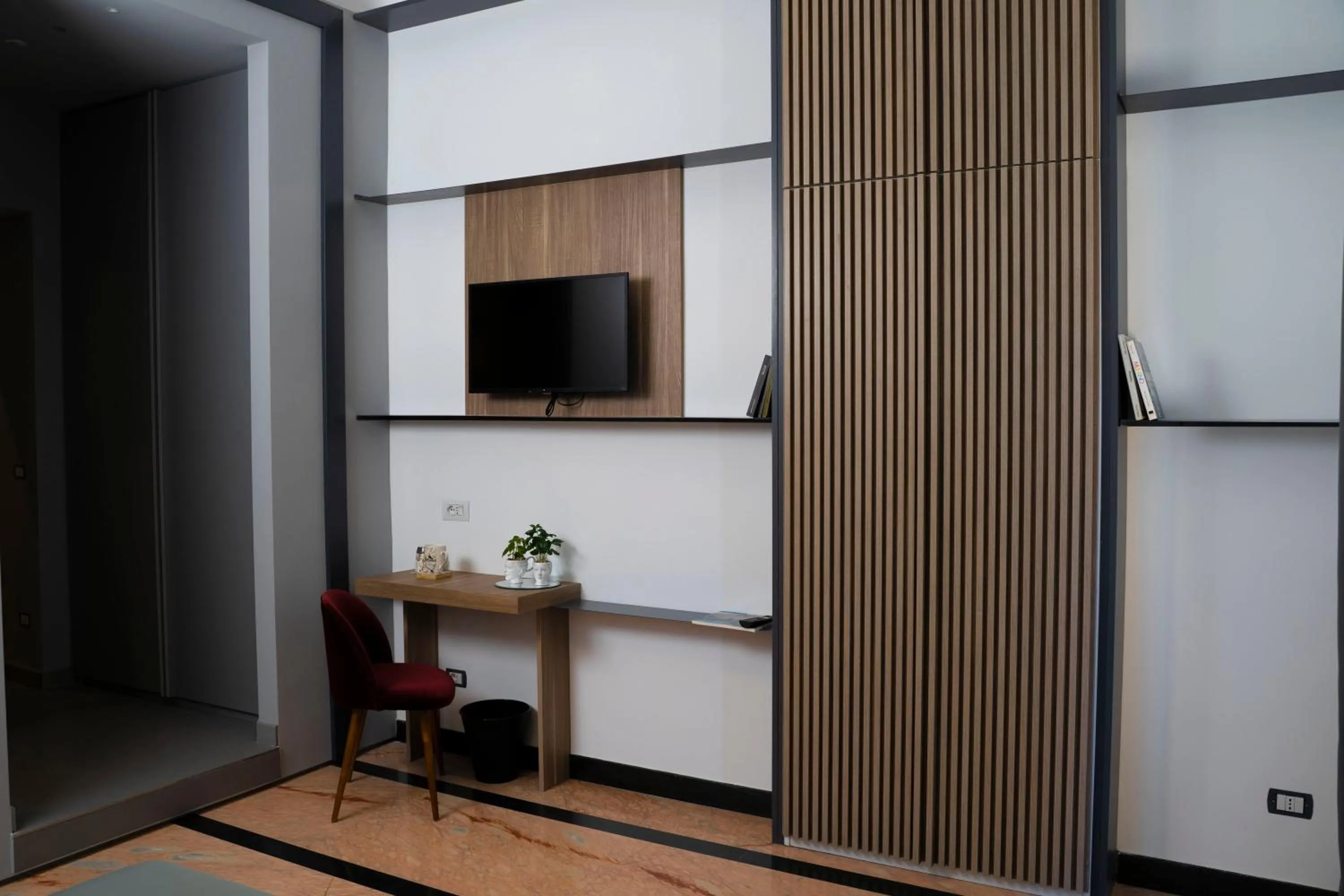 TV and multimedia in Rettifilo 311